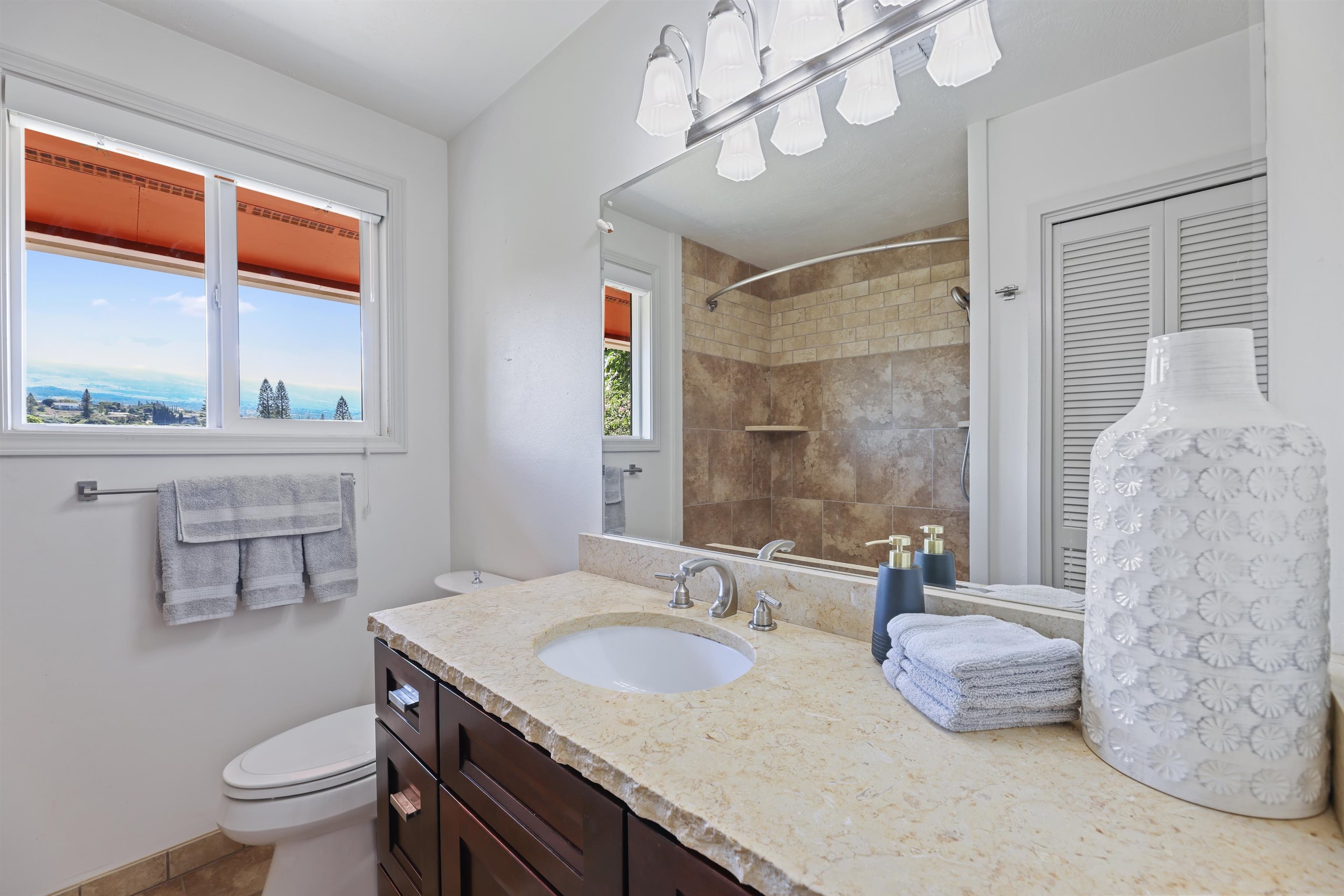 49  Hiwalani Loop Pukalani Country Club, Pukalani home - photo 19 of 49