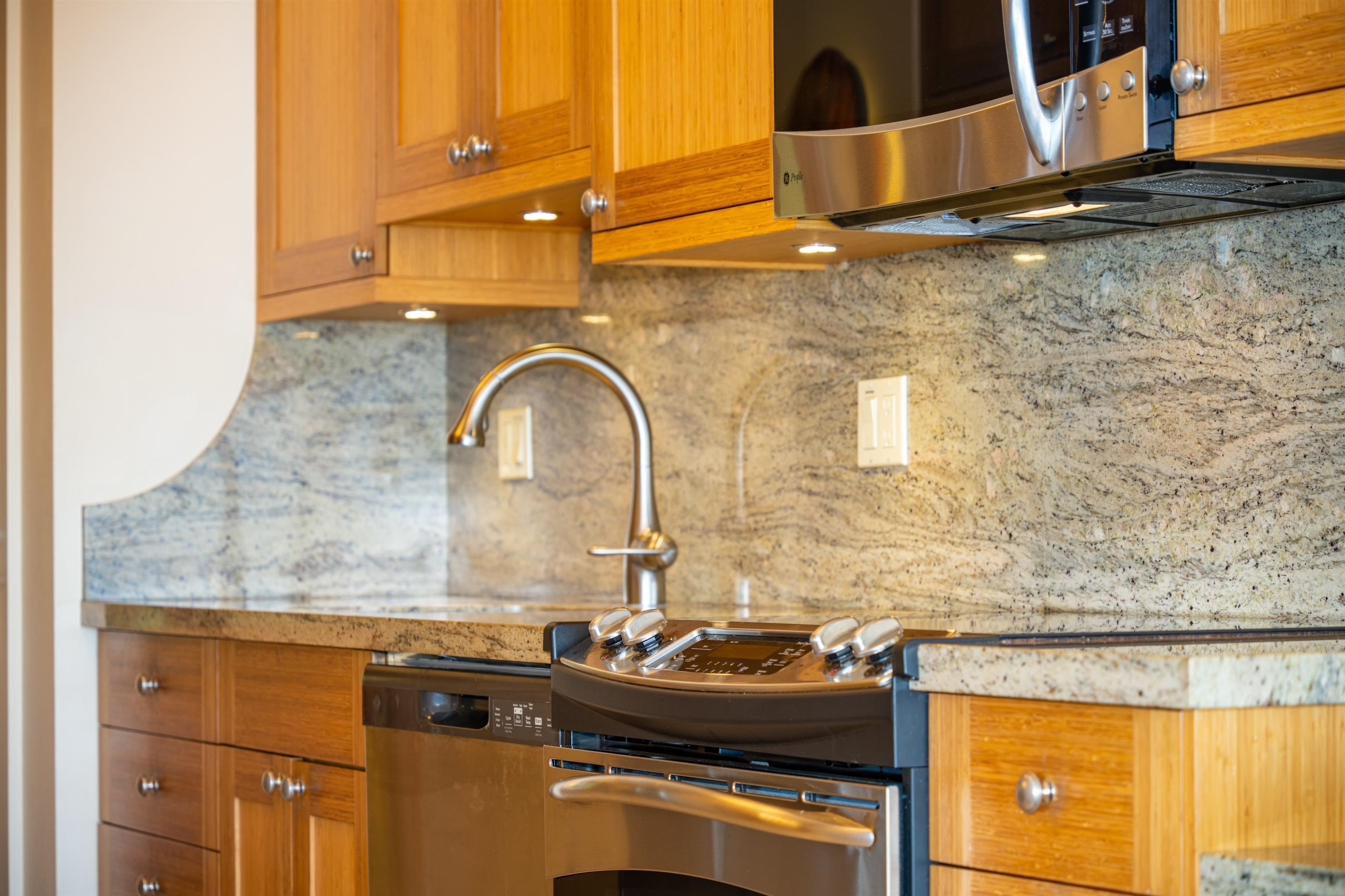 Puna Point I condo # 211, Lahaina, Hawaii - photo 18 of 50