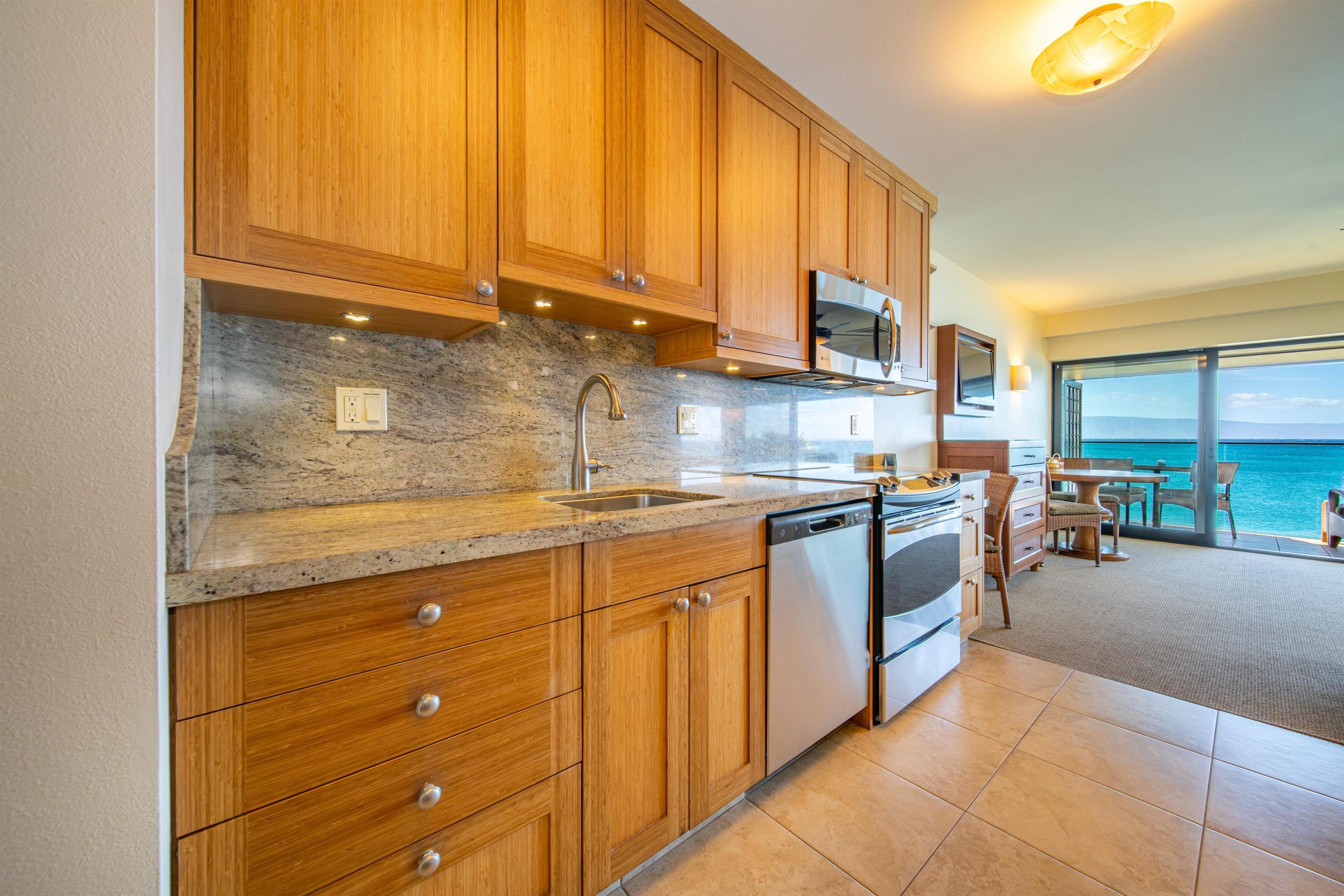 Puna Point I condo # 211, Lahaina, Hawaii - photo 19 of 50