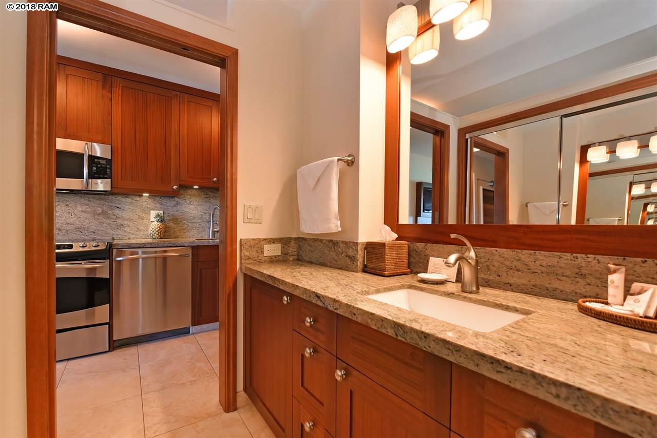 Puna Point I condo # 218, Lahaina, Hawaii - photo 9 of 28