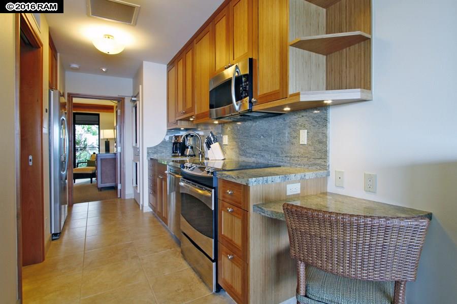 Puna Point I condo # 219, Lahaina, Hawaii - photo 6 of 19