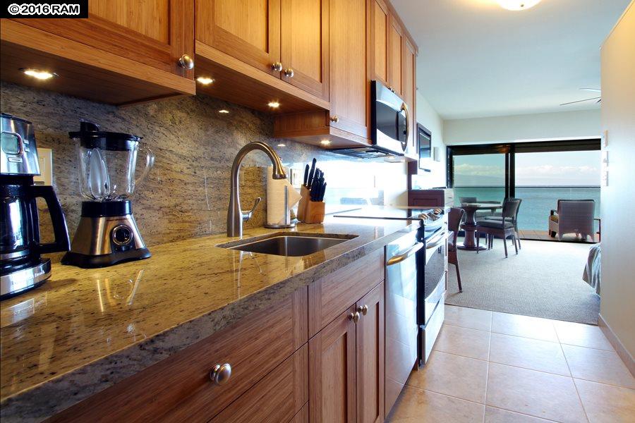 Puna Point I condo # 219, Lahaina, Hawaii - photo 7 of 19
