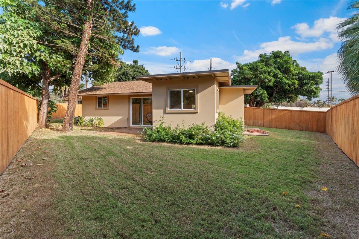 490  Kaiola Pl , Kihei home - photo 2 of 17