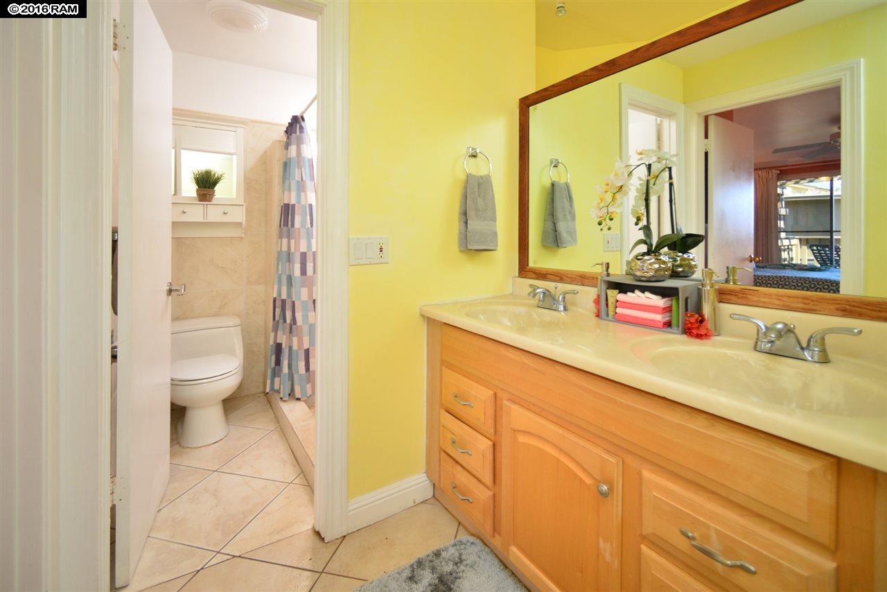 Kahana Sunset condo # D10, Lahaina, Hawaii - photo 21 of 30