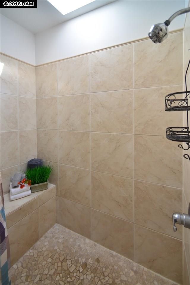 Kahana Sunset condo # D10, Lahaina, Hawaii - photo 22 of 30