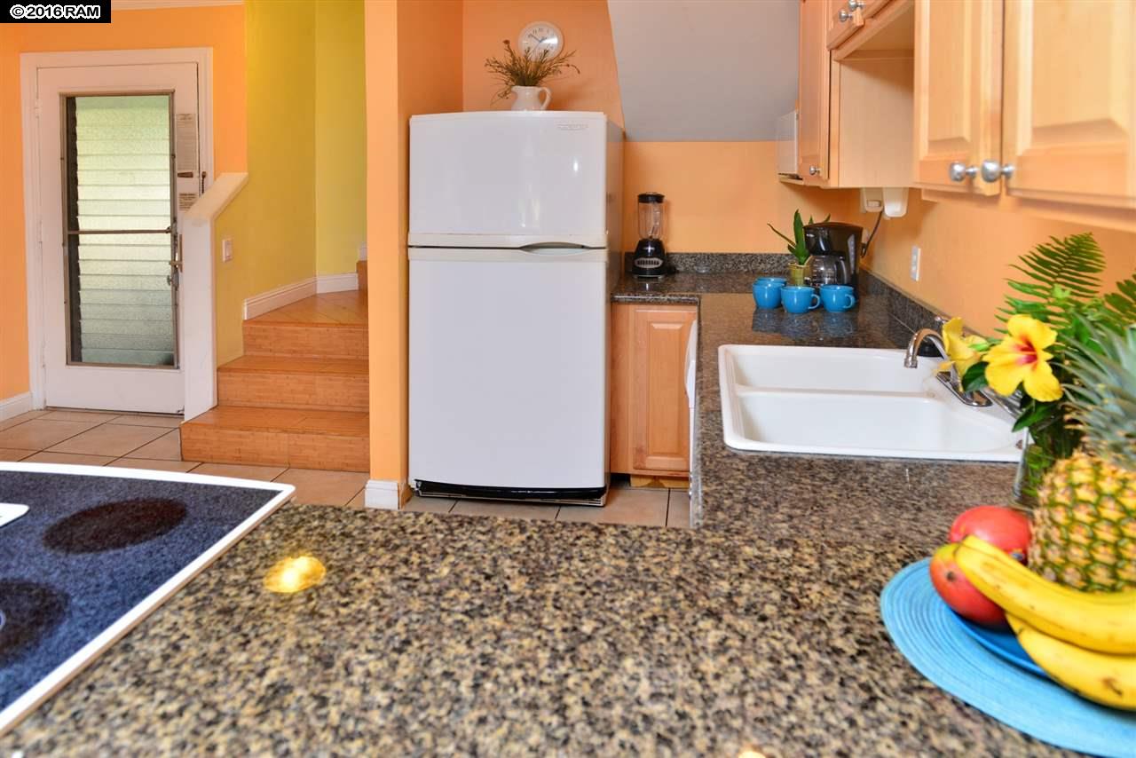 Kahana Sunset condo # D10, Lahaina, Hawaii - photo 9 of 30