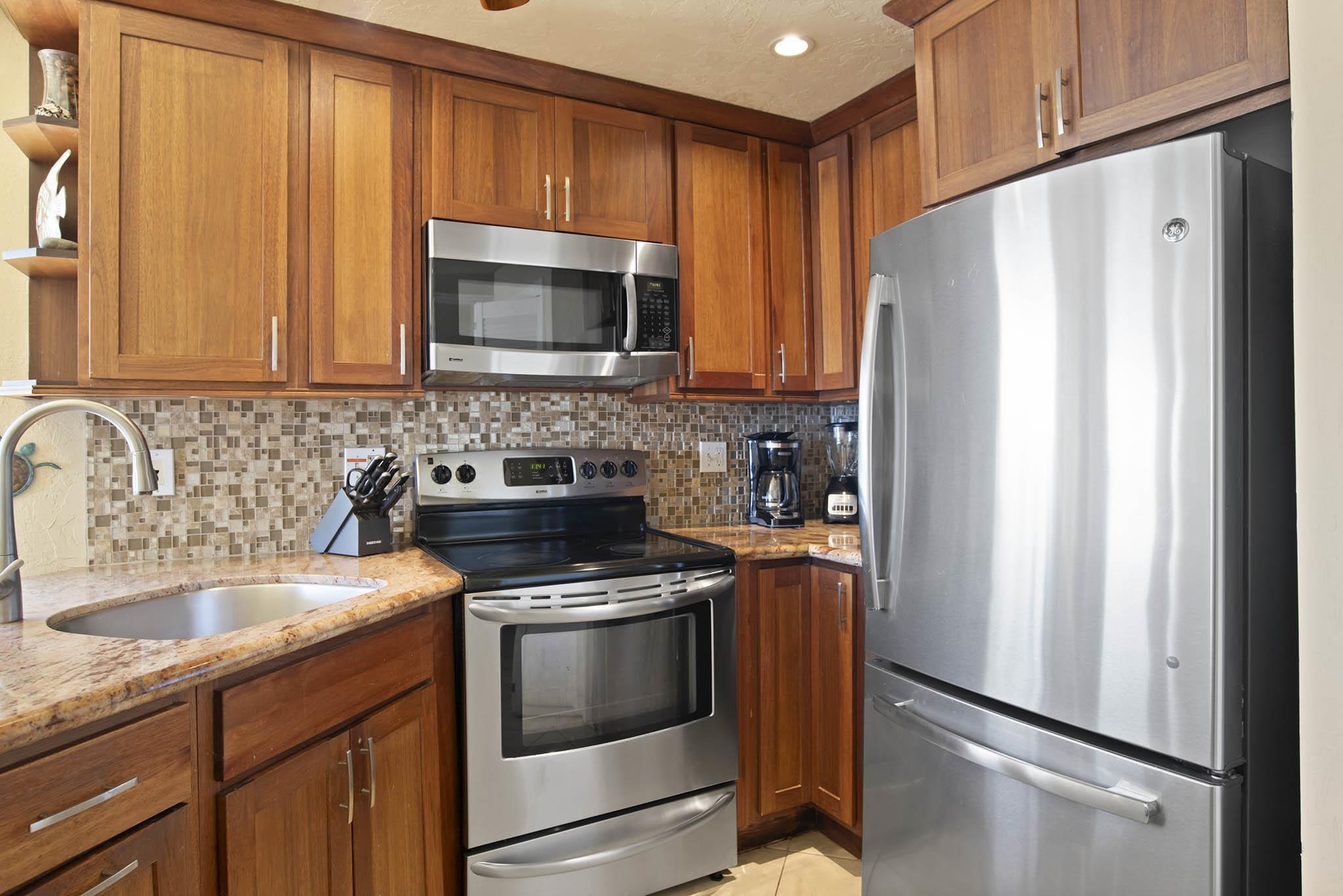 Kahana Sunset condo # A10, Lahaina, Hawaii - photo 3 of 34