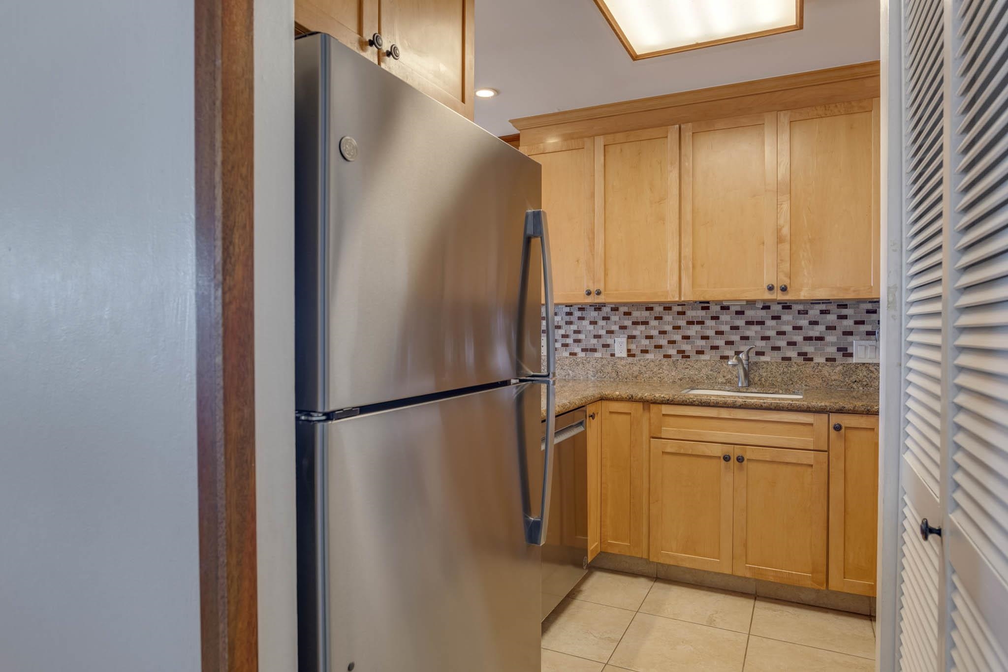 Kahana Sunset condo # A6, Lahaina, Hawaii - photo 14 of 35