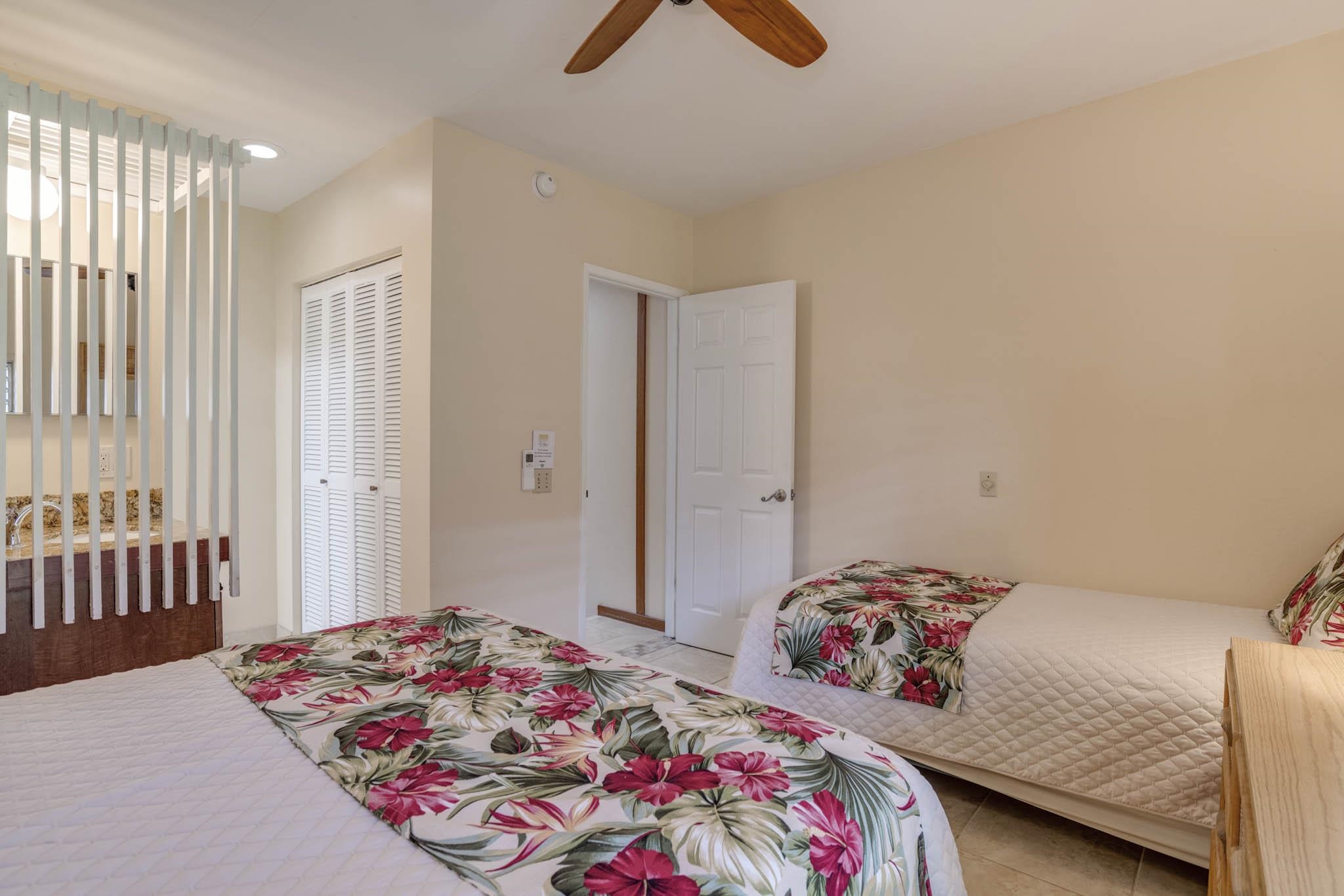 Kahana Sunset condo # A6, Lahaina, Hawaii - photo 32 of 35