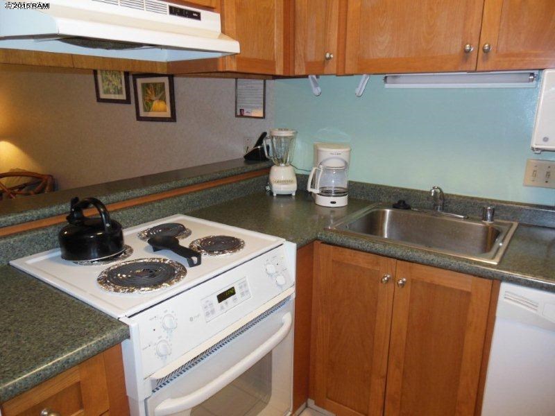 Kahana Sunset condo # B7, Lahaina, Hawaii - photo 8 of 22