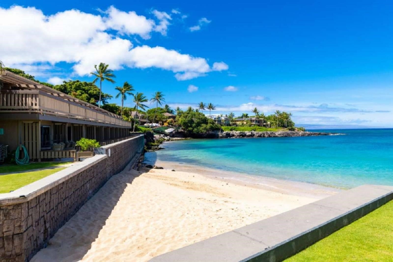 Kahana Sunset condo # C2C, Lahaina, Hawaii - photo 25 of 27