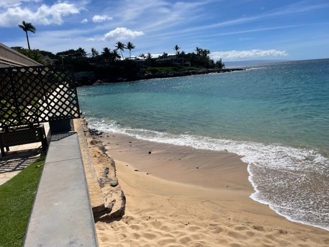 Kahana Sunset condo # D3, Lahaina, Hawaii - photo 30 of 39