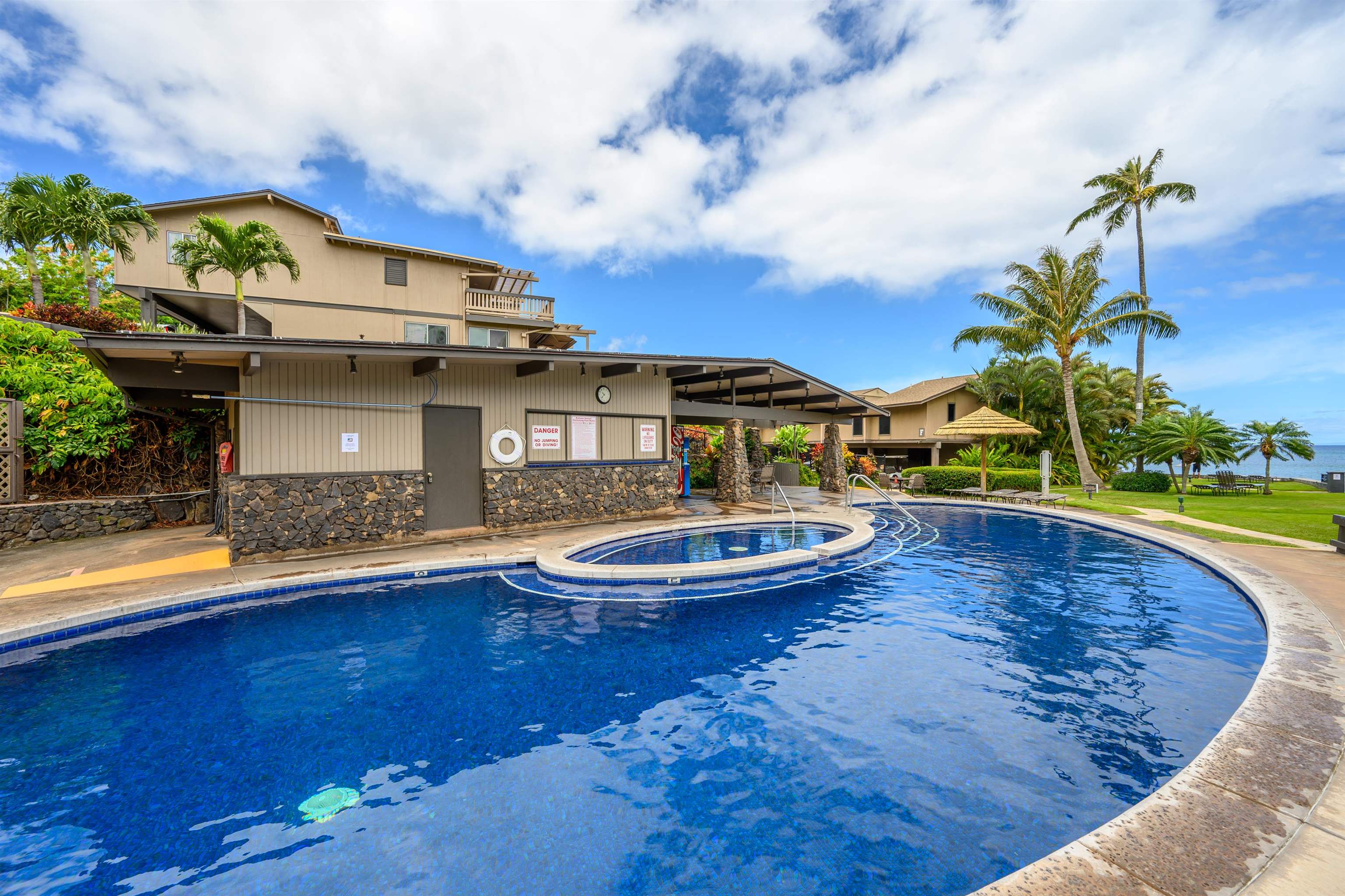 Kahana Sunset condo # D6, Lahaina, Hawaii - photo 42 of 45