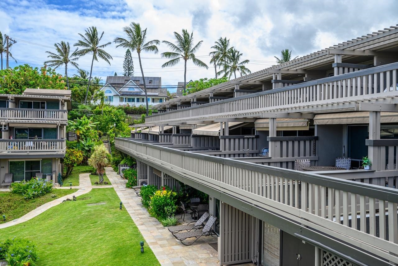 Kahana Sunset condo # D6, Lahaina, Hawaii - photo 37 of 47