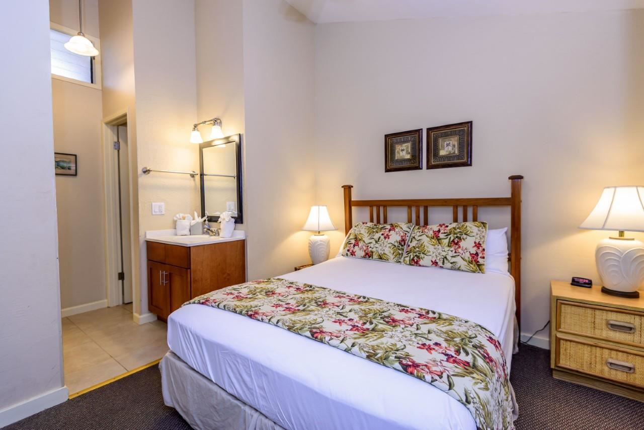 Kahana Sunset condo # E-4, Lahaina, Hawaii - photo 16 of 30