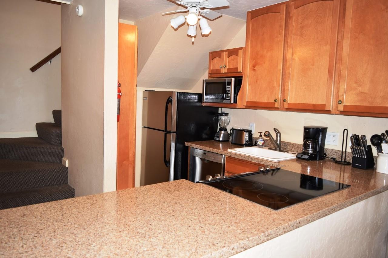 Kahana Sunset condo # E-4, Lahaina, Hawaii - photo 6 of 30