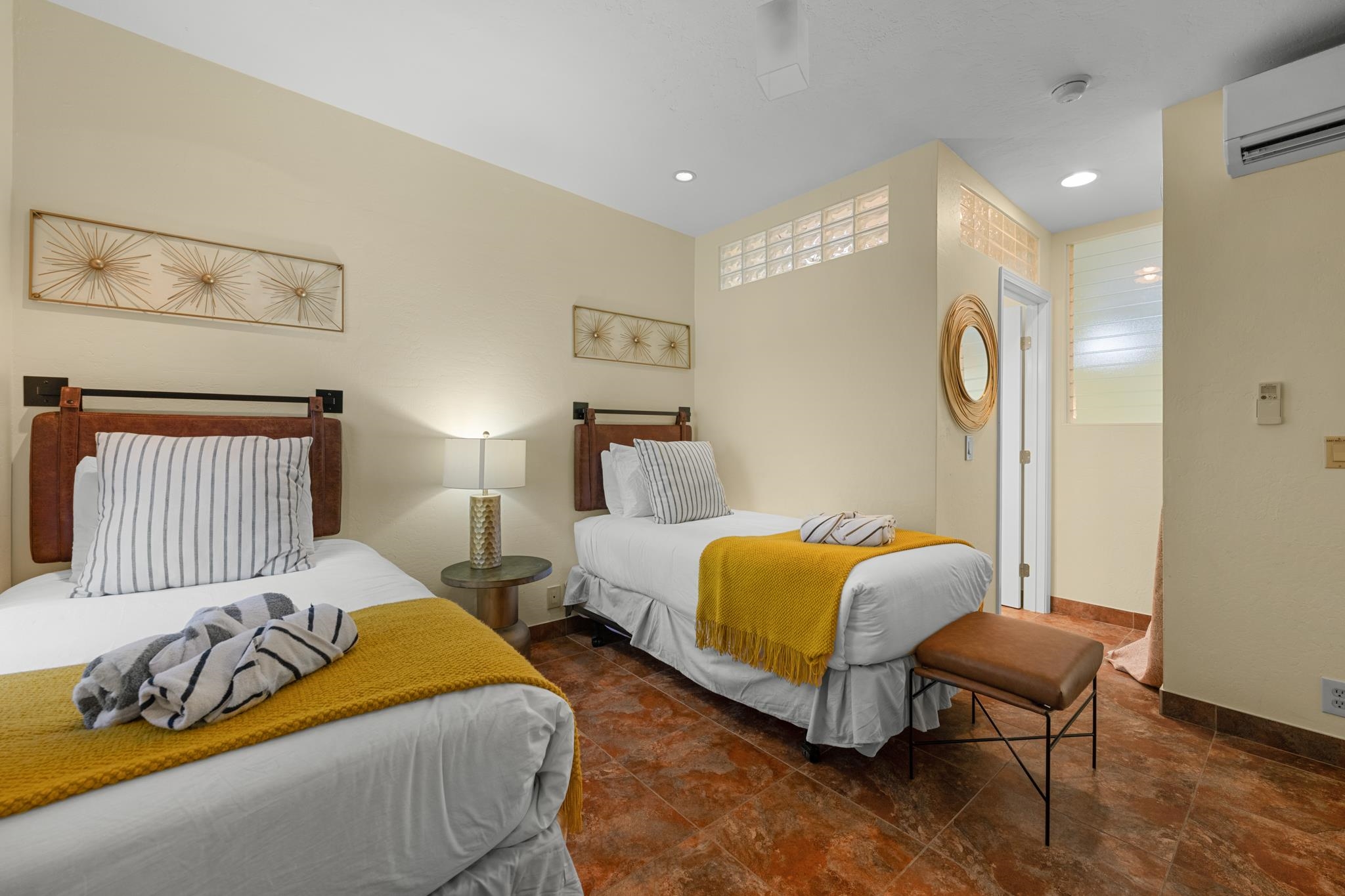 Kahana Sunset condo # E5, Lahaina, Hawaii - photo 32 of 44