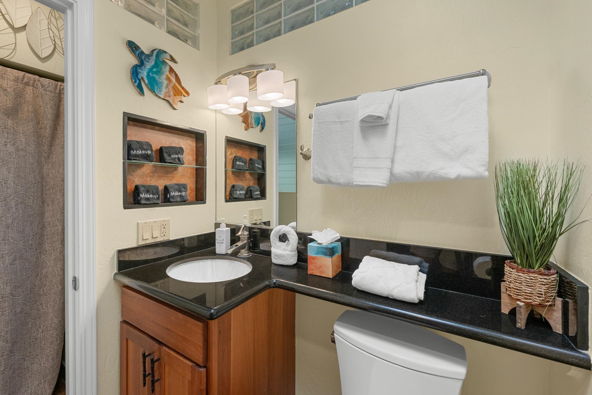 Kahana Sunset condo # E5, Lahaina, Hawaii - photo 35 of 44