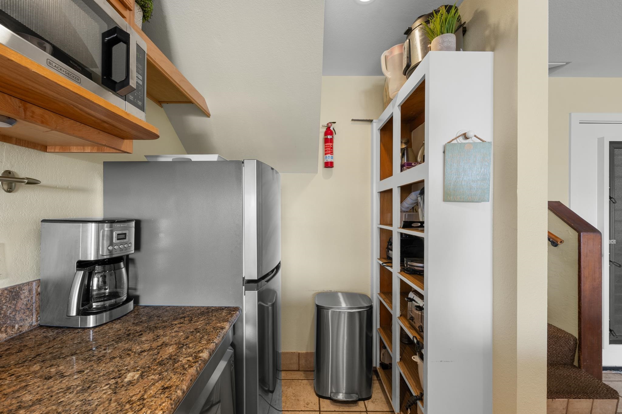 Kahana Sunset condo # E5, Lahaina, Hawaii - photo 6 of 44