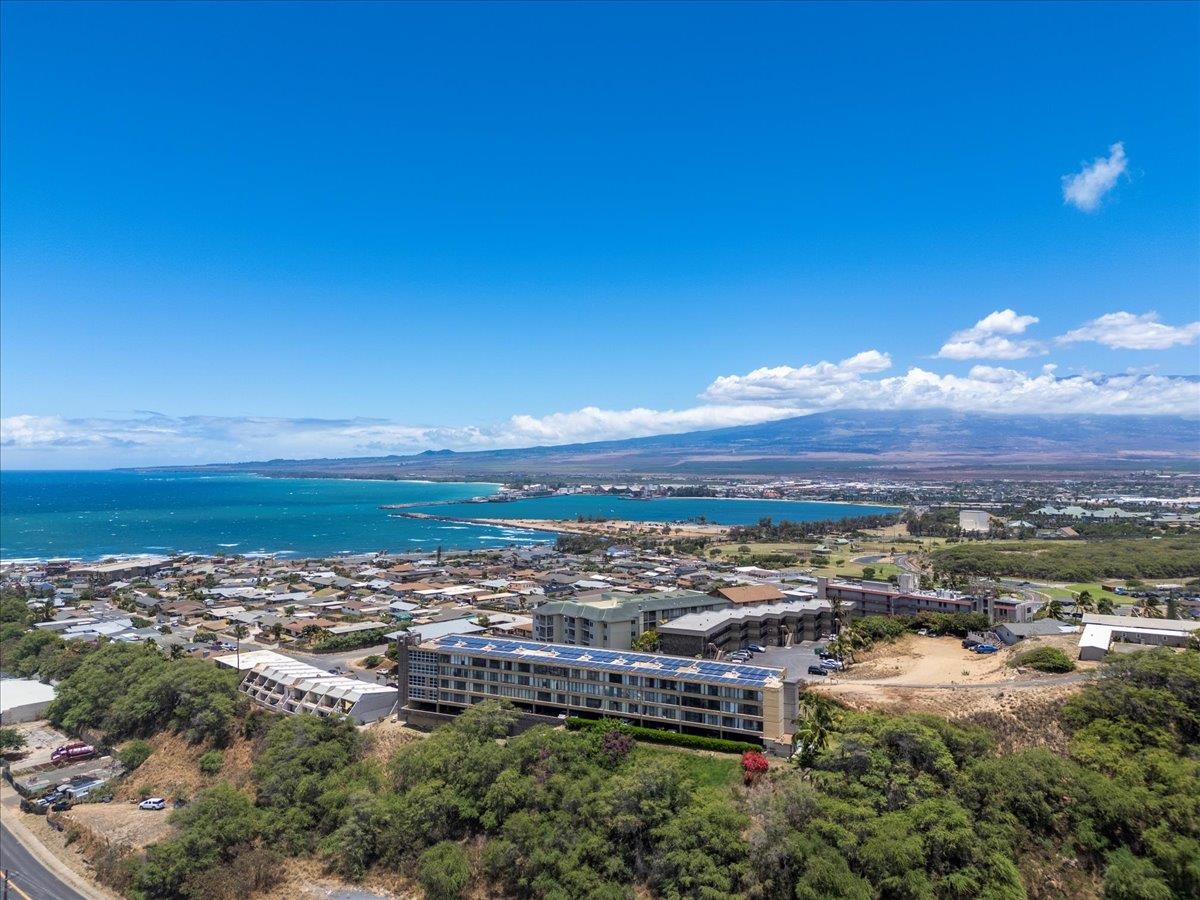 Puuone Terrace condo # 309, Wailuku, Hawaii - photo 2 of 17
