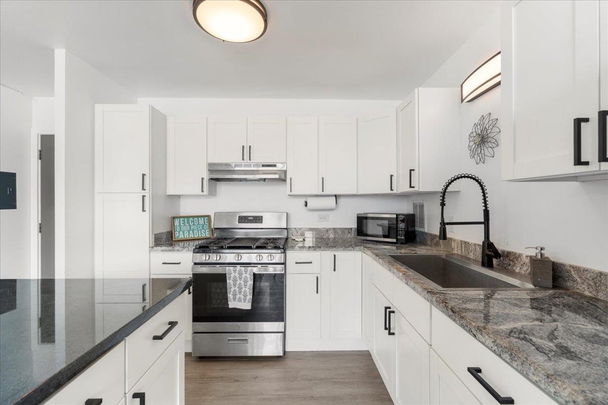 Puuone Terrace condo # 309, Wailuku, Hawaii - photo 9 of 17