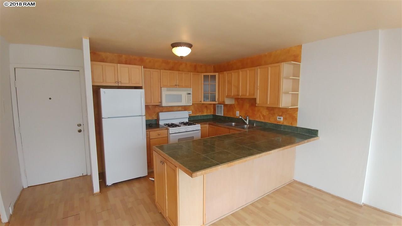 Puuone Terrace condo # 317, Wailuku, Hawaii - photo 8 of 26