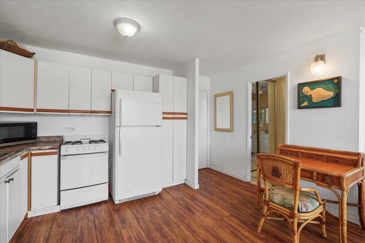 Puuone Terrace condo # 407, Wailuku, Hawaii - photo 21 of 28