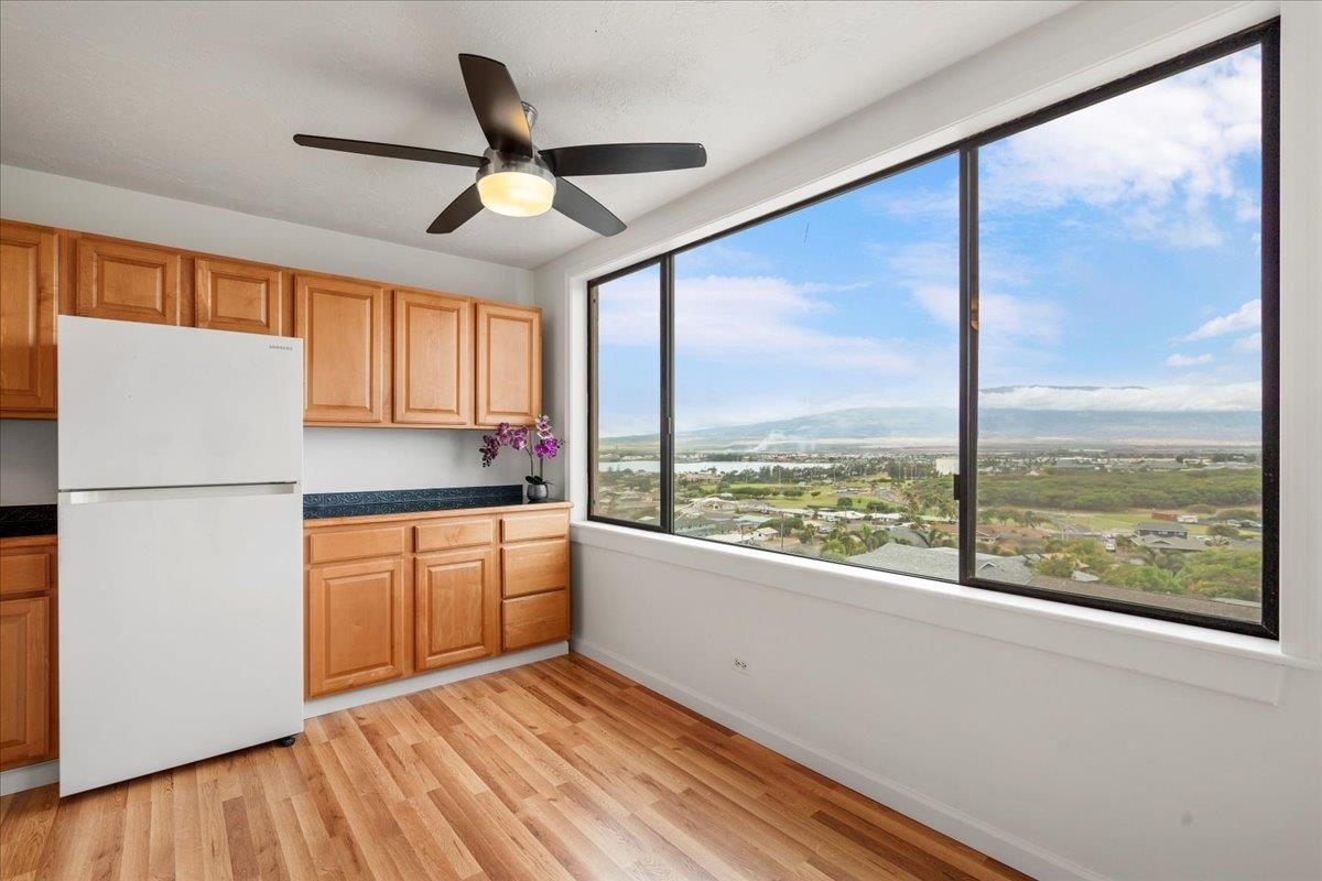 Mount Thomas condo # 203, Wailuku, Hawaii - photo 3 of 33