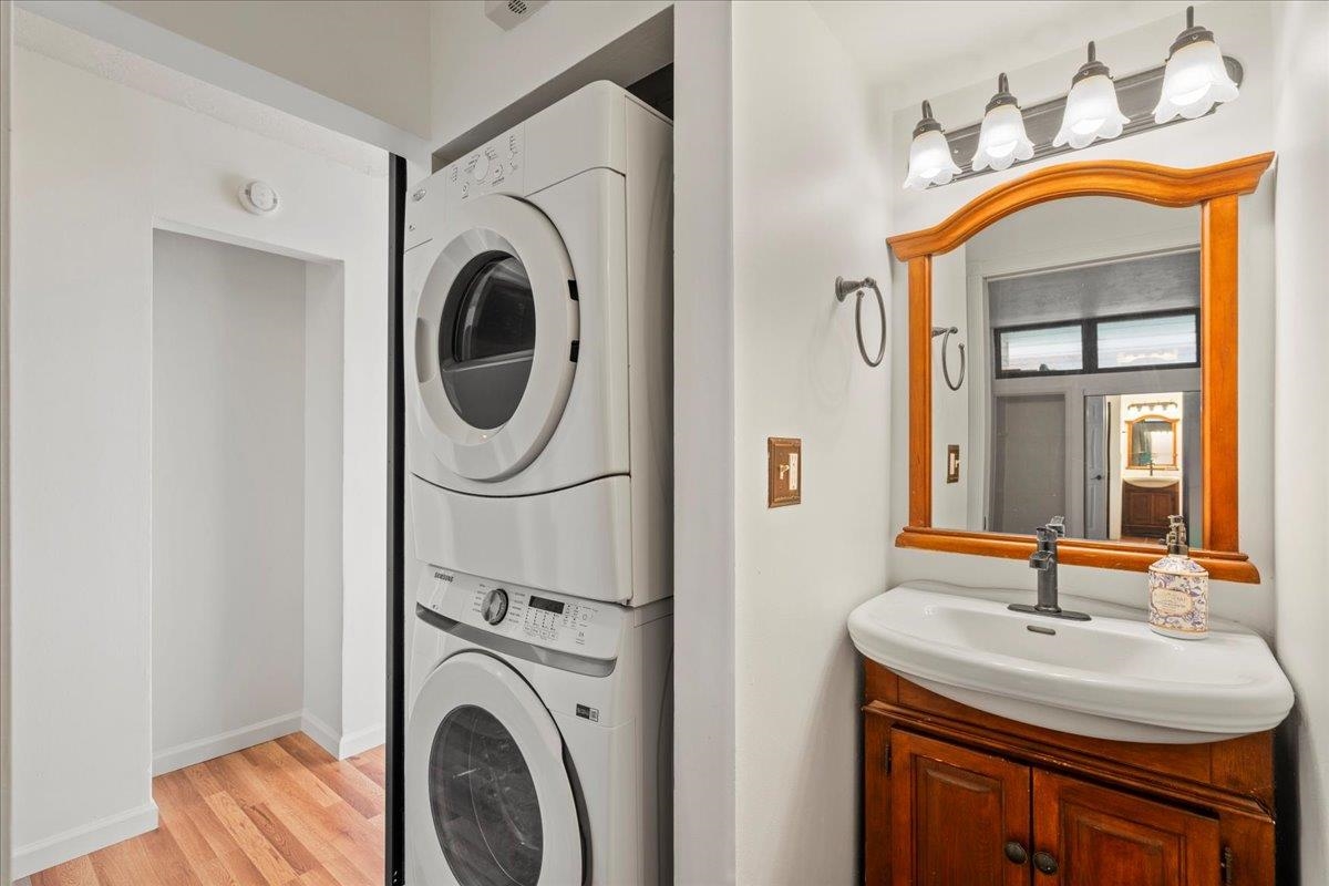 Mount Thomas condo # 203, Wailuku, Hawaii - photo 23 of 33