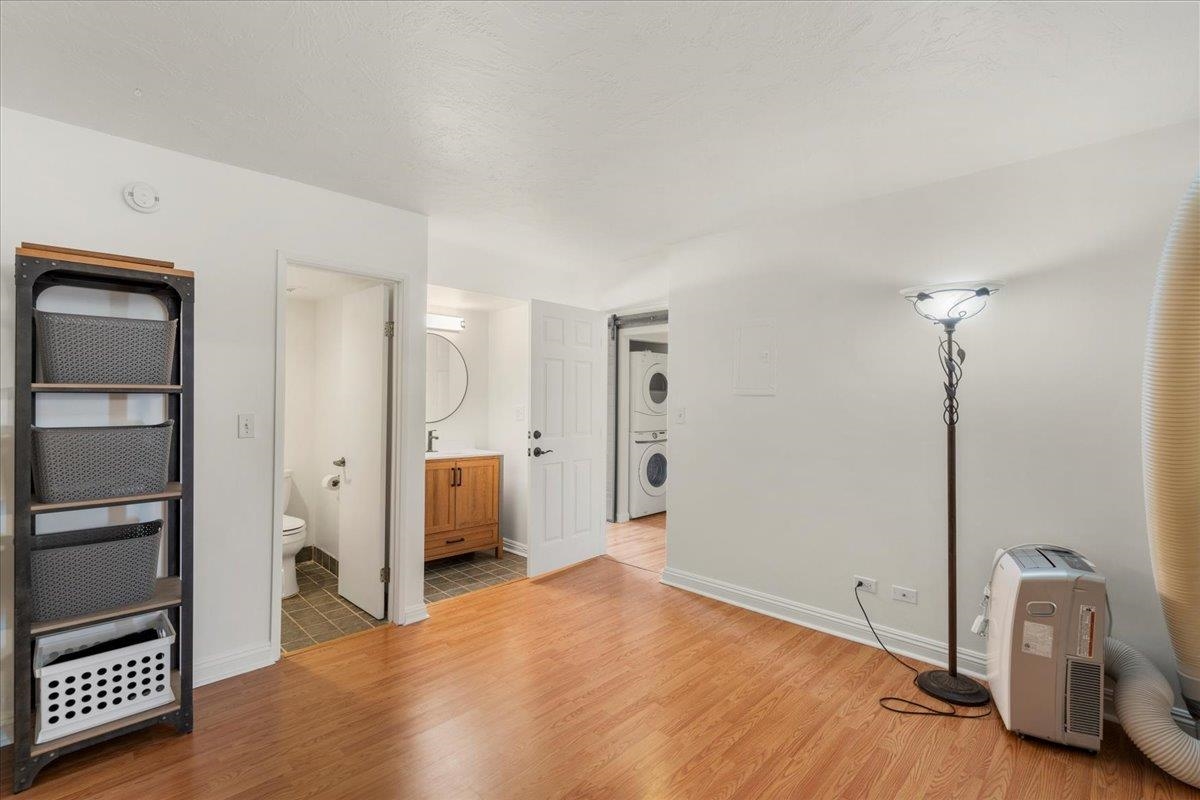 Mount Thomas condo # 203, Wailuku, Hawaii - photo 5 of 33