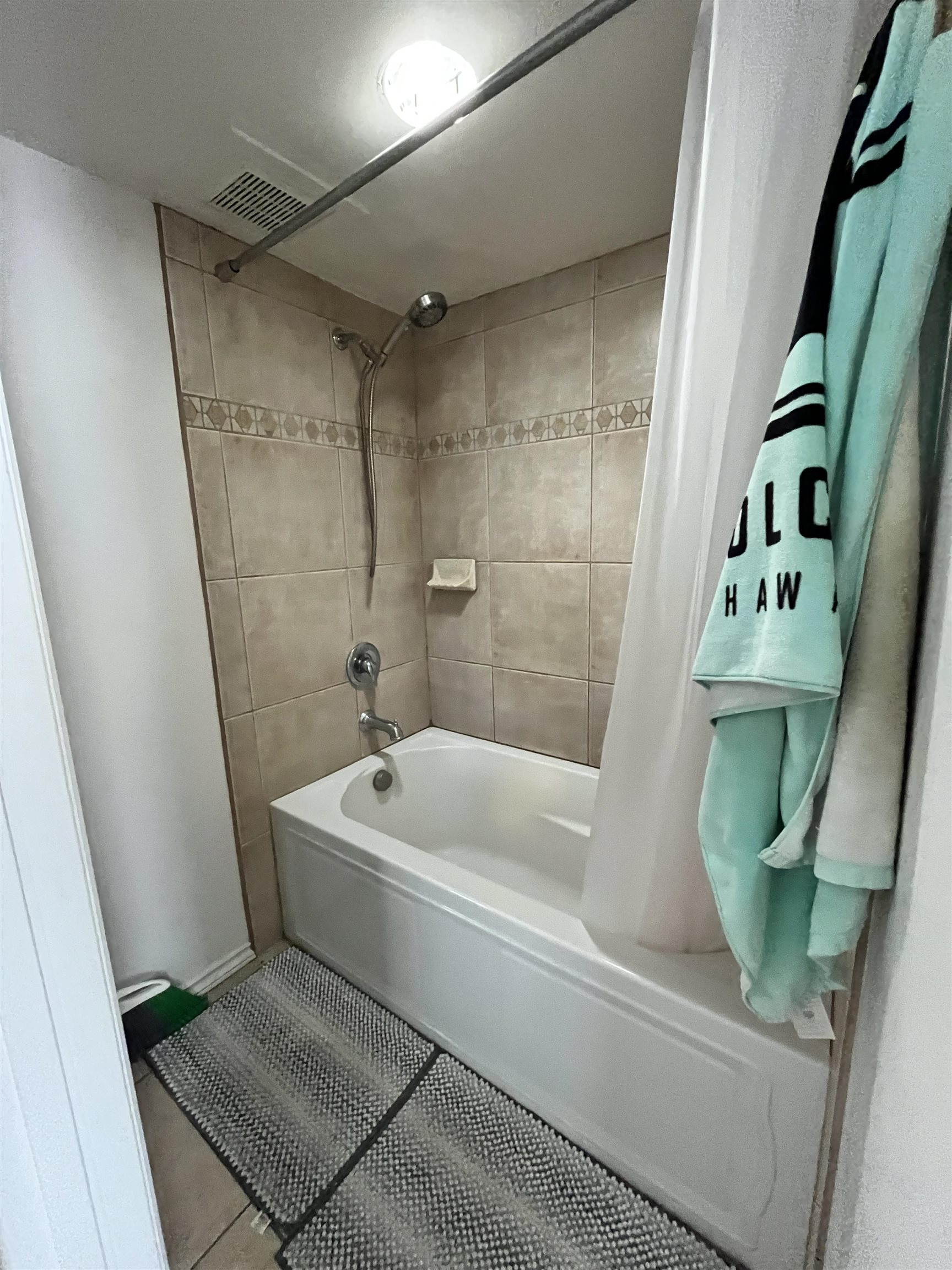 Mount Thomas condo # 204, Wailuku, Hawaii - photo 23 of 45