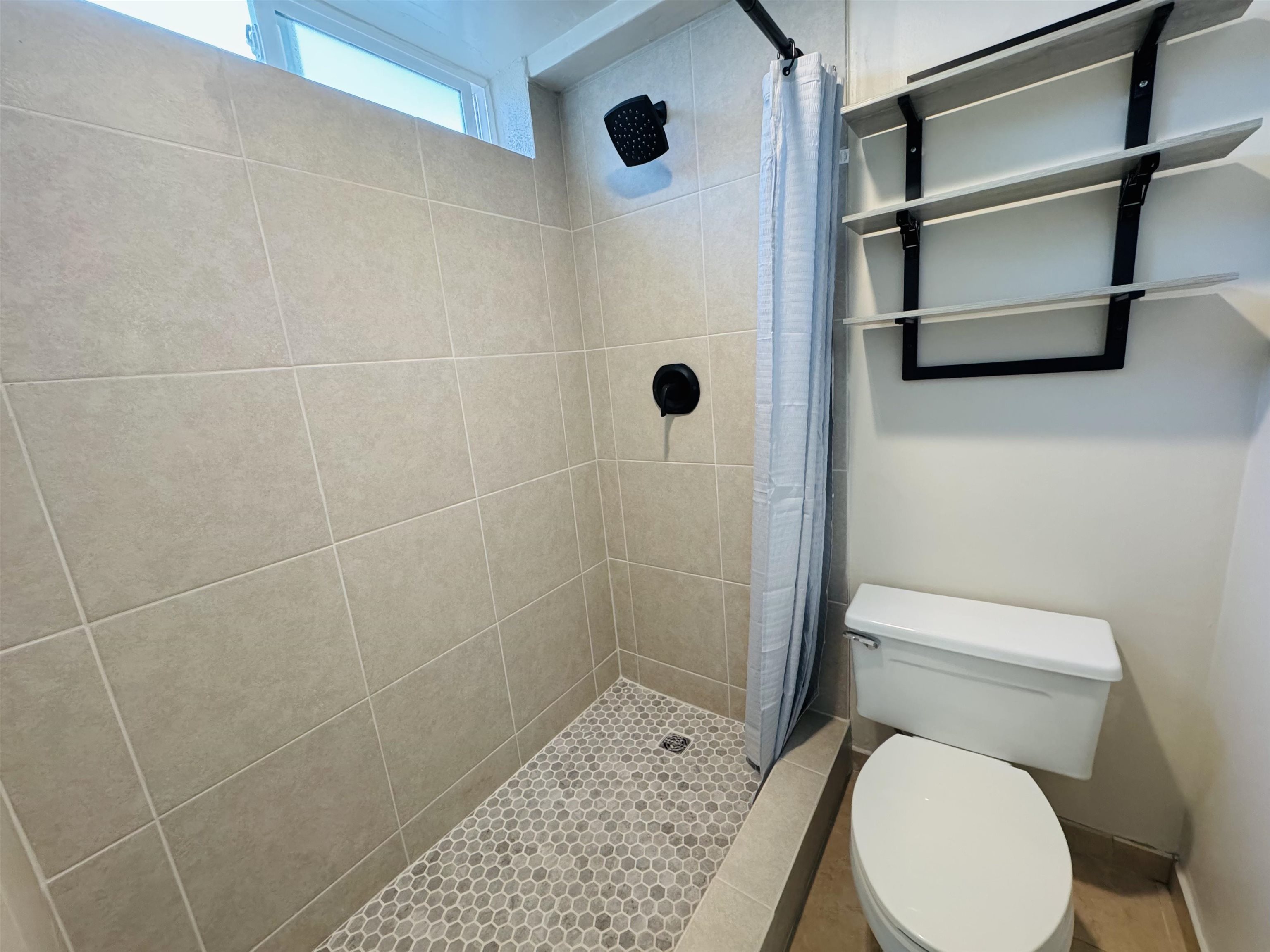 Mount Thomas condo # 301, Wailuku, Hawaii - photo 14 of 22