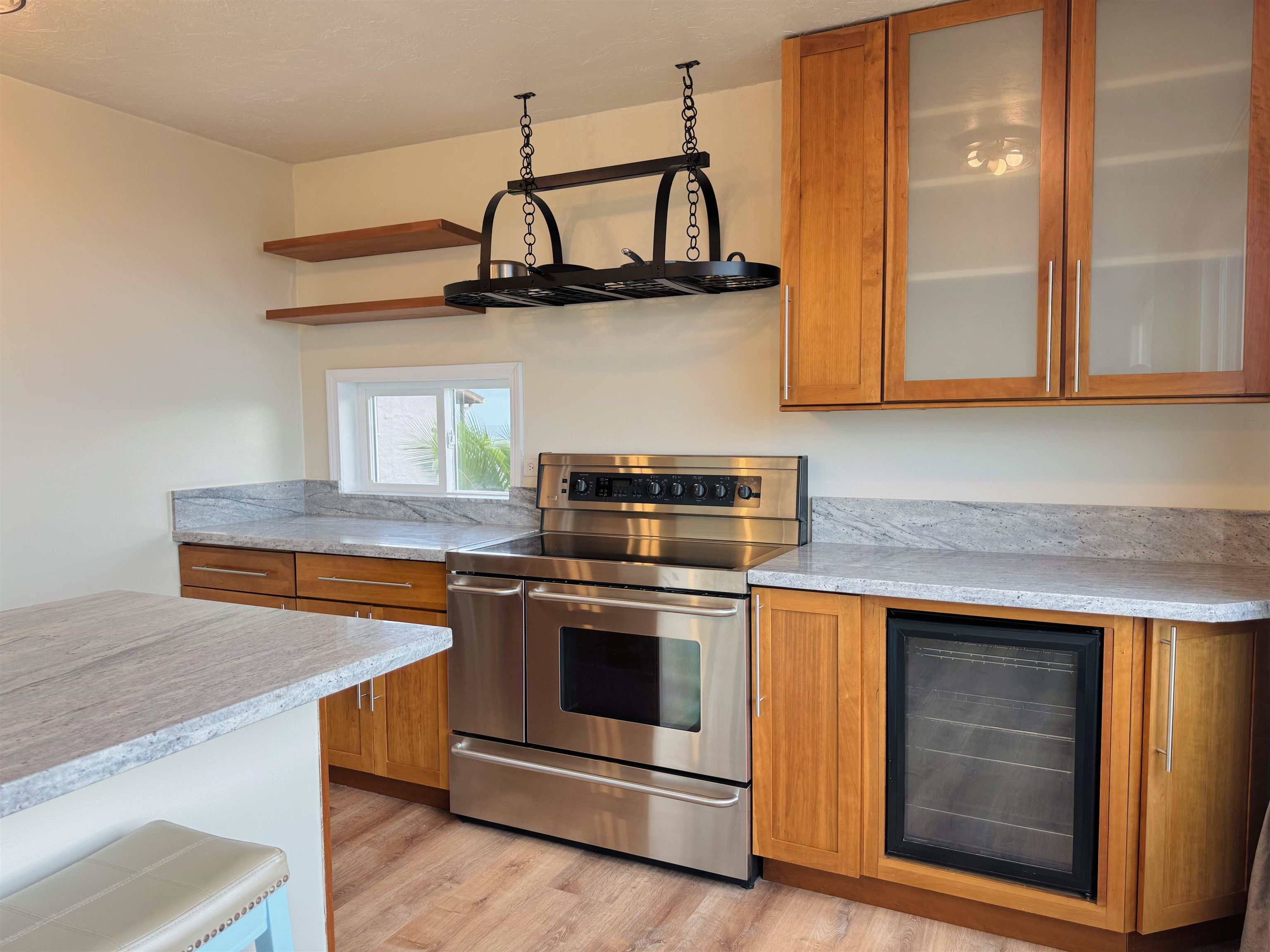 Mount Thomas condo # 301, Wailuku, Hawaii - photo 3 of 22