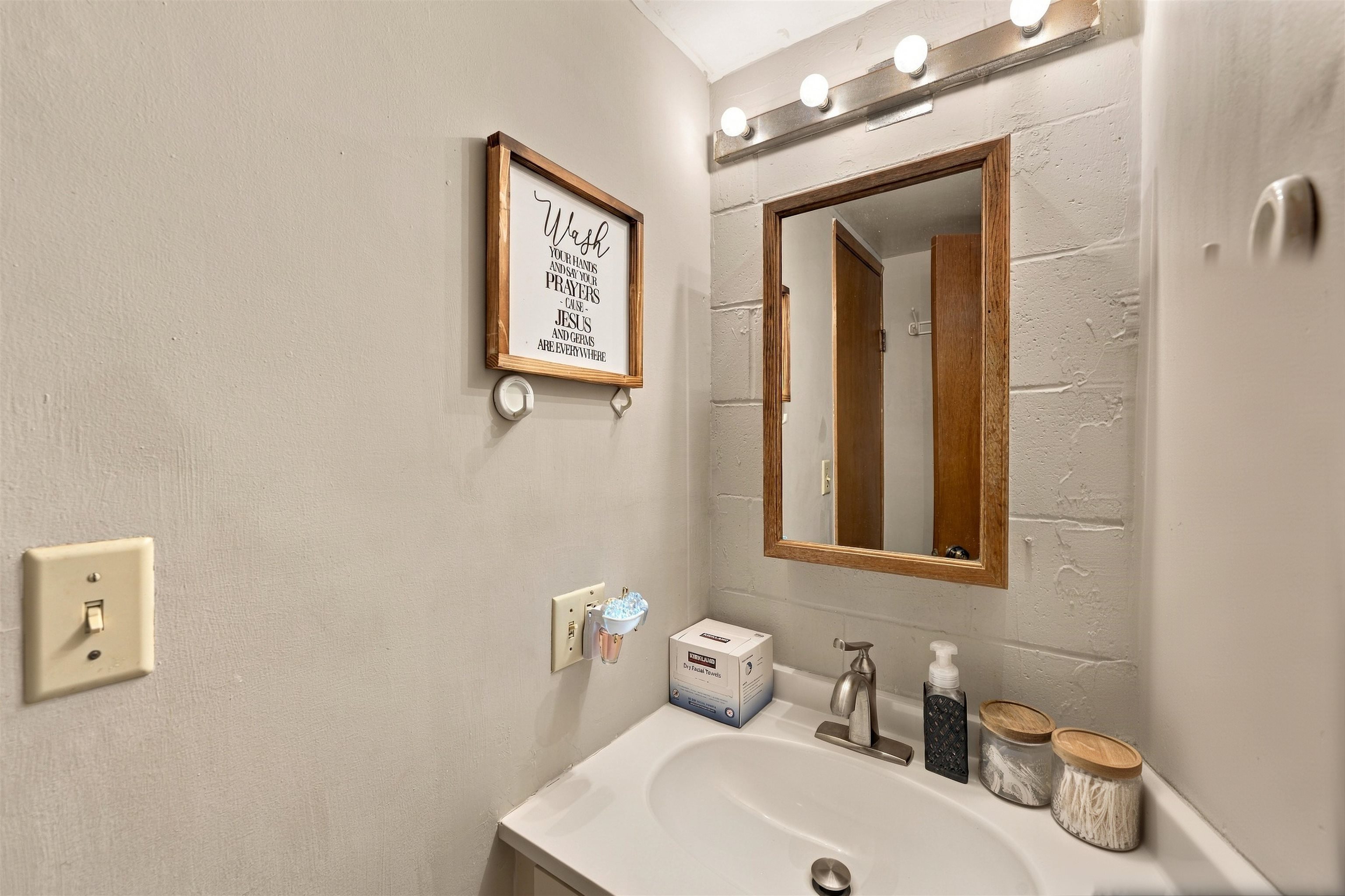 Mount Thomas condo # PH5, Wailuku, Hawaii - photo 17 of 21