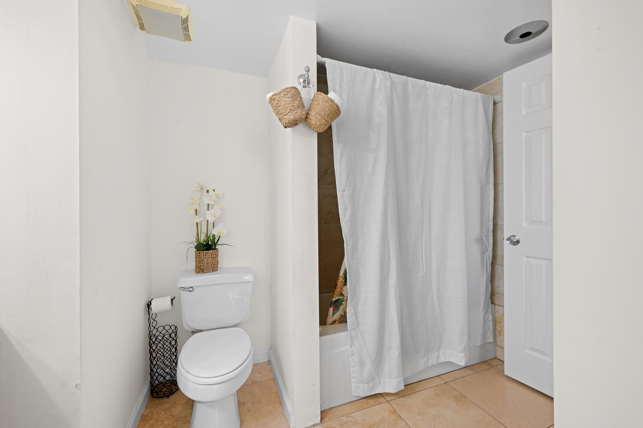 Mount Thomas condo # PH7, Wailuku, Hawaii - photo 18 of 24