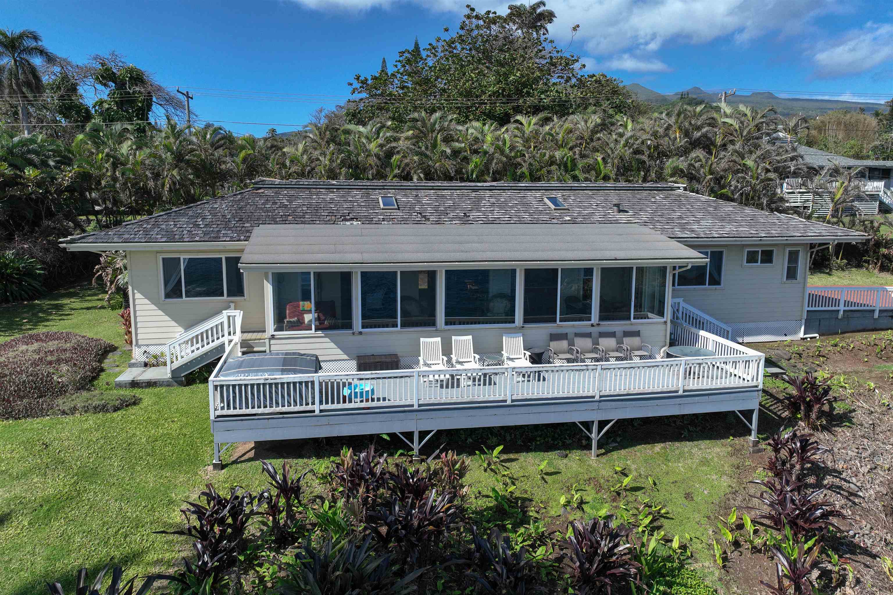 4955  Uakea Rd , Hana home - photo 2 of 36