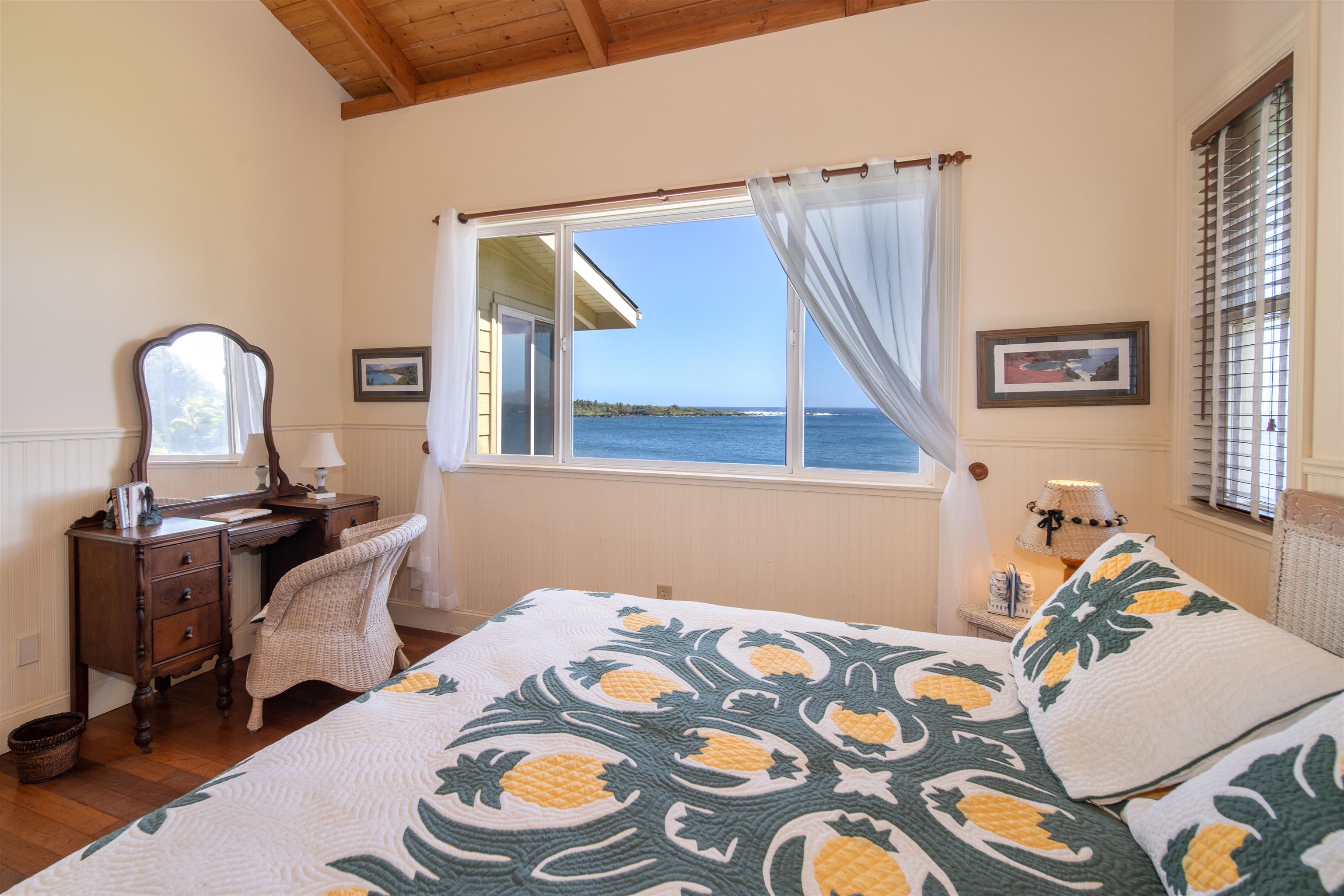 4955  Uakea Rd , Hana home - photo 18 of 36