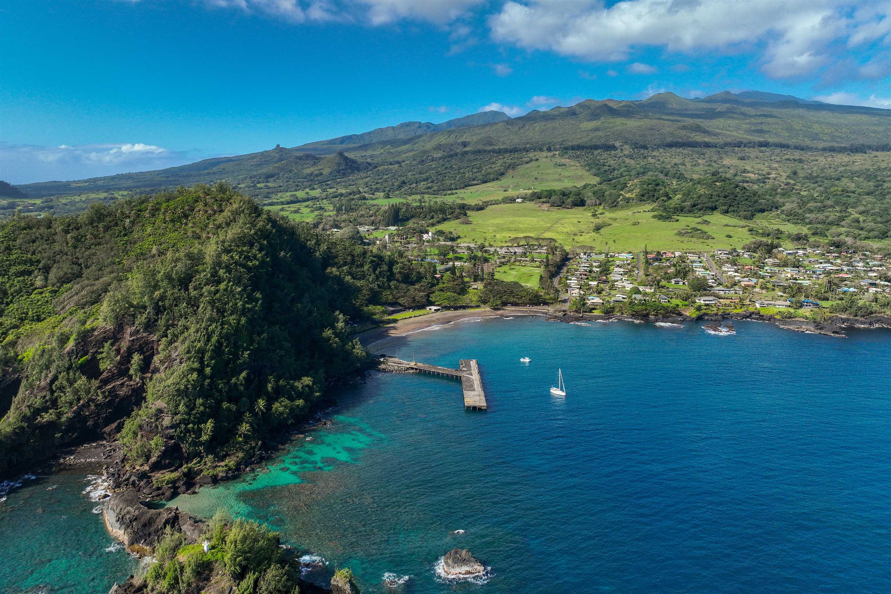 4955  Uakea Rd , Hana home - photo 3 of 36