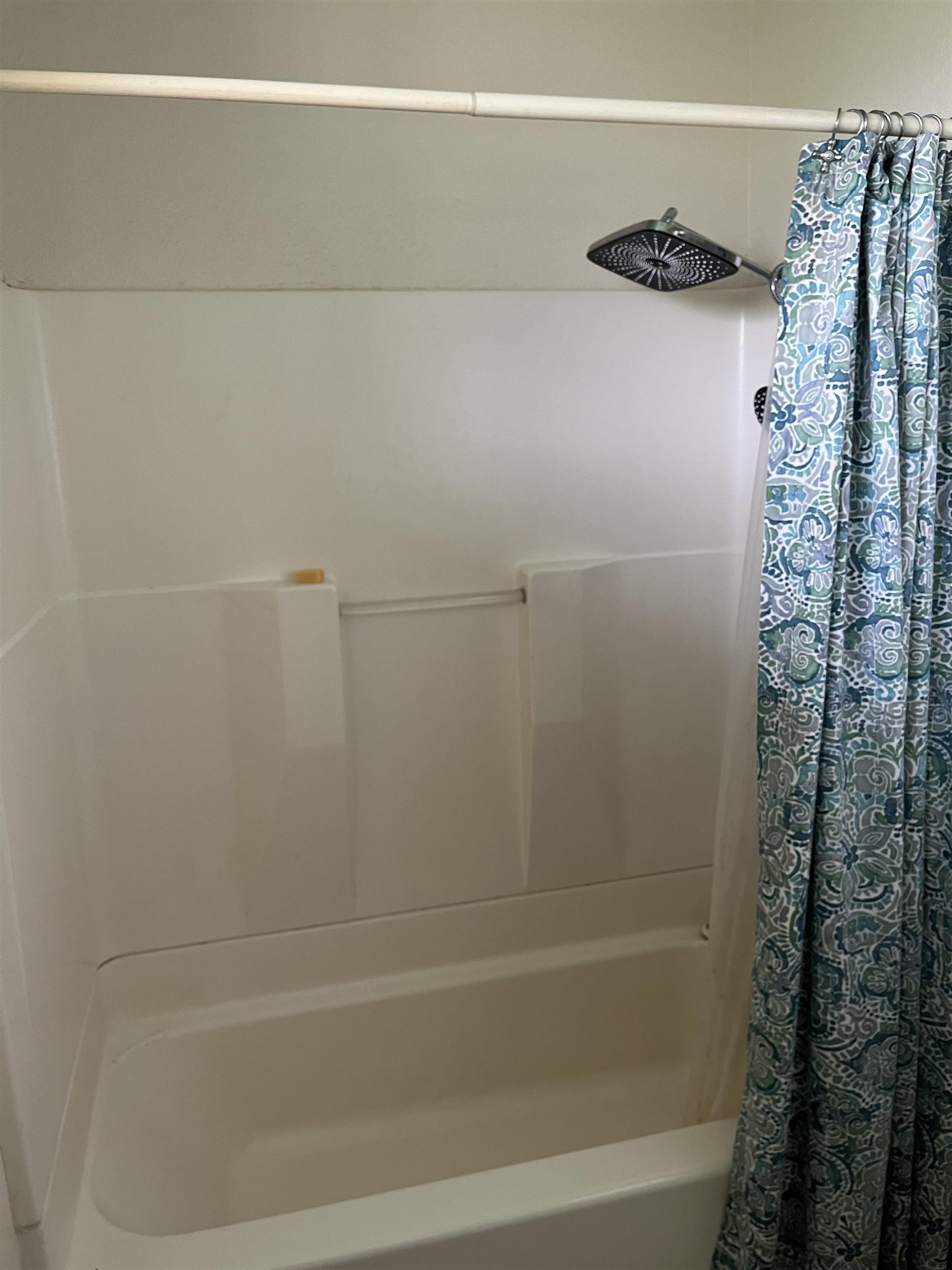 496  LihoLiho St , Wailuku home - photo 8 of 16