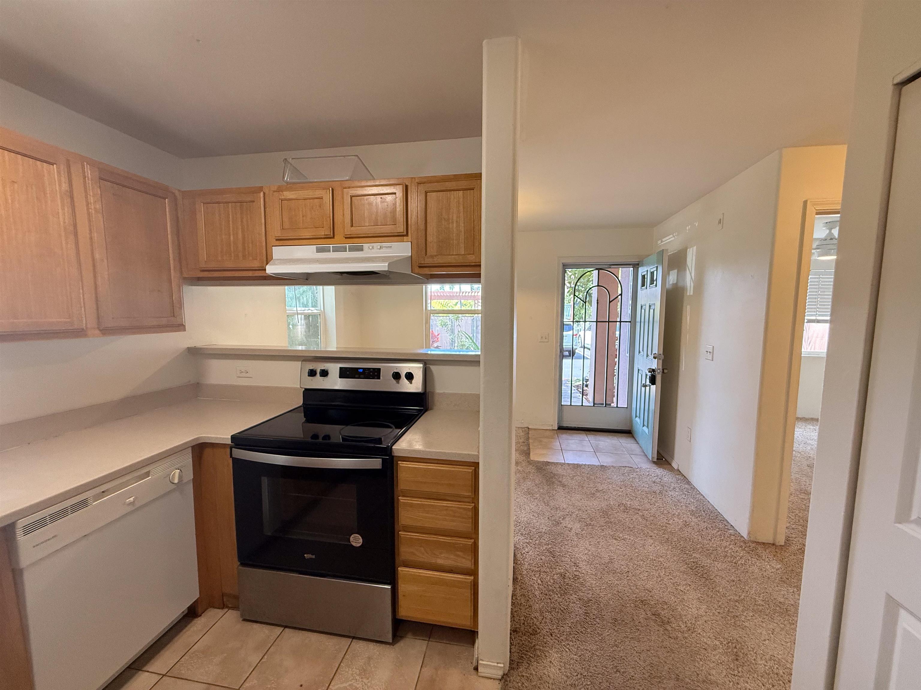 Villas at Kahana Ridge condo # 311, Lahaina, Hawaii - photo 16 of 18