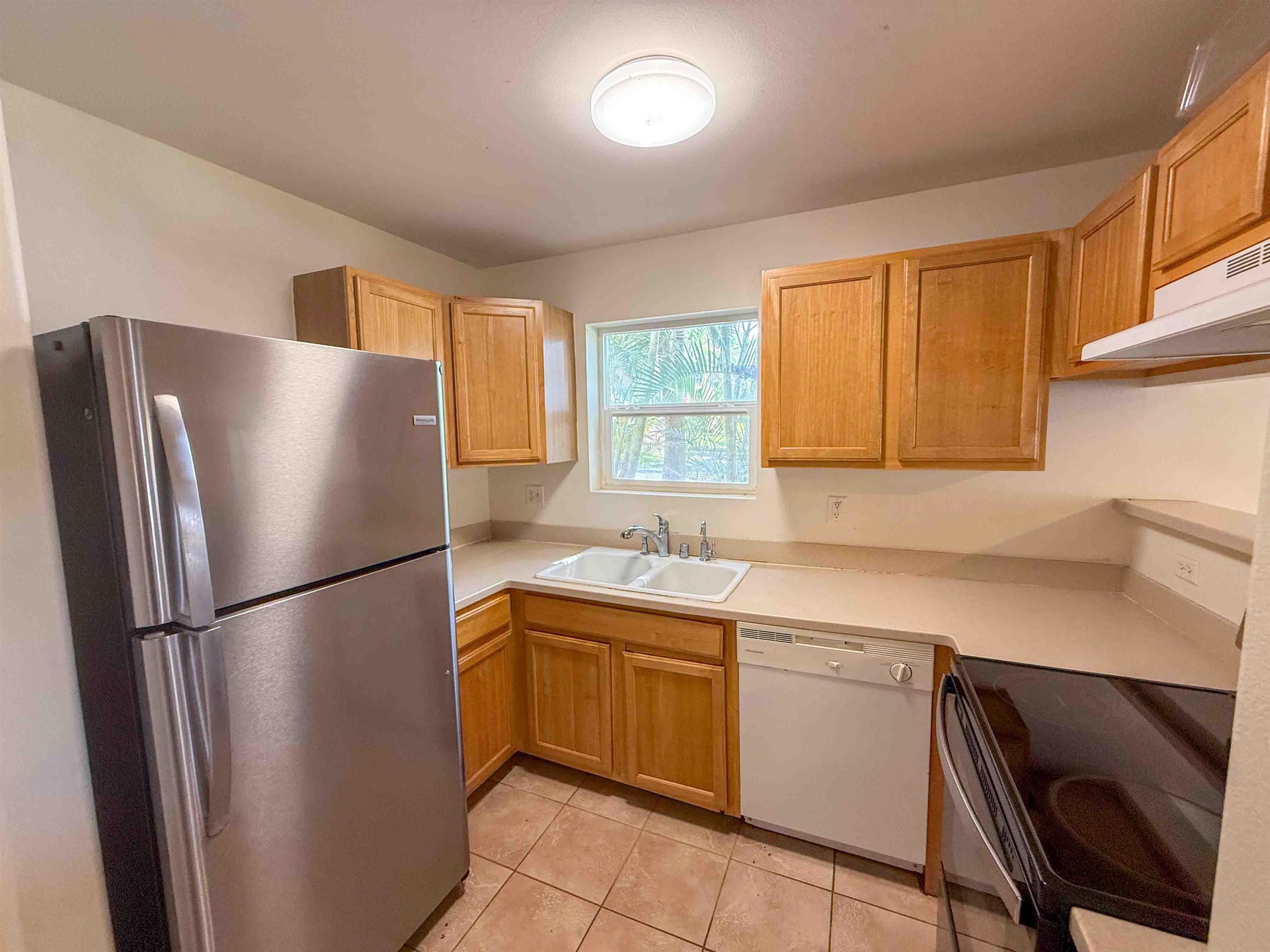 Villas at Kahana Ridge condo # 311, Lahaina, Hawaii - photo 3 of 18