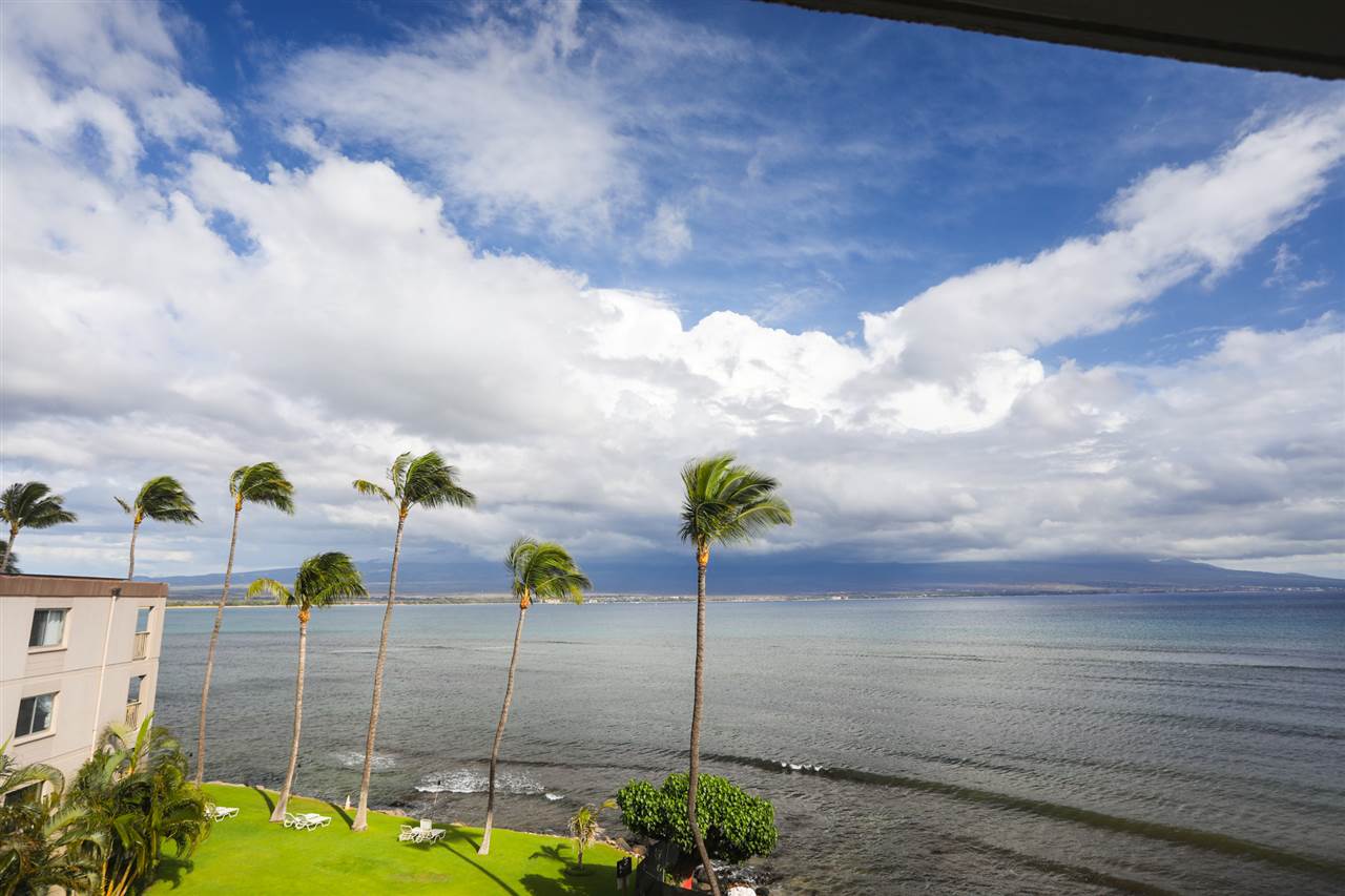 Milowai condo # 404, Wailuku, Hawaii - photo 3 of 21