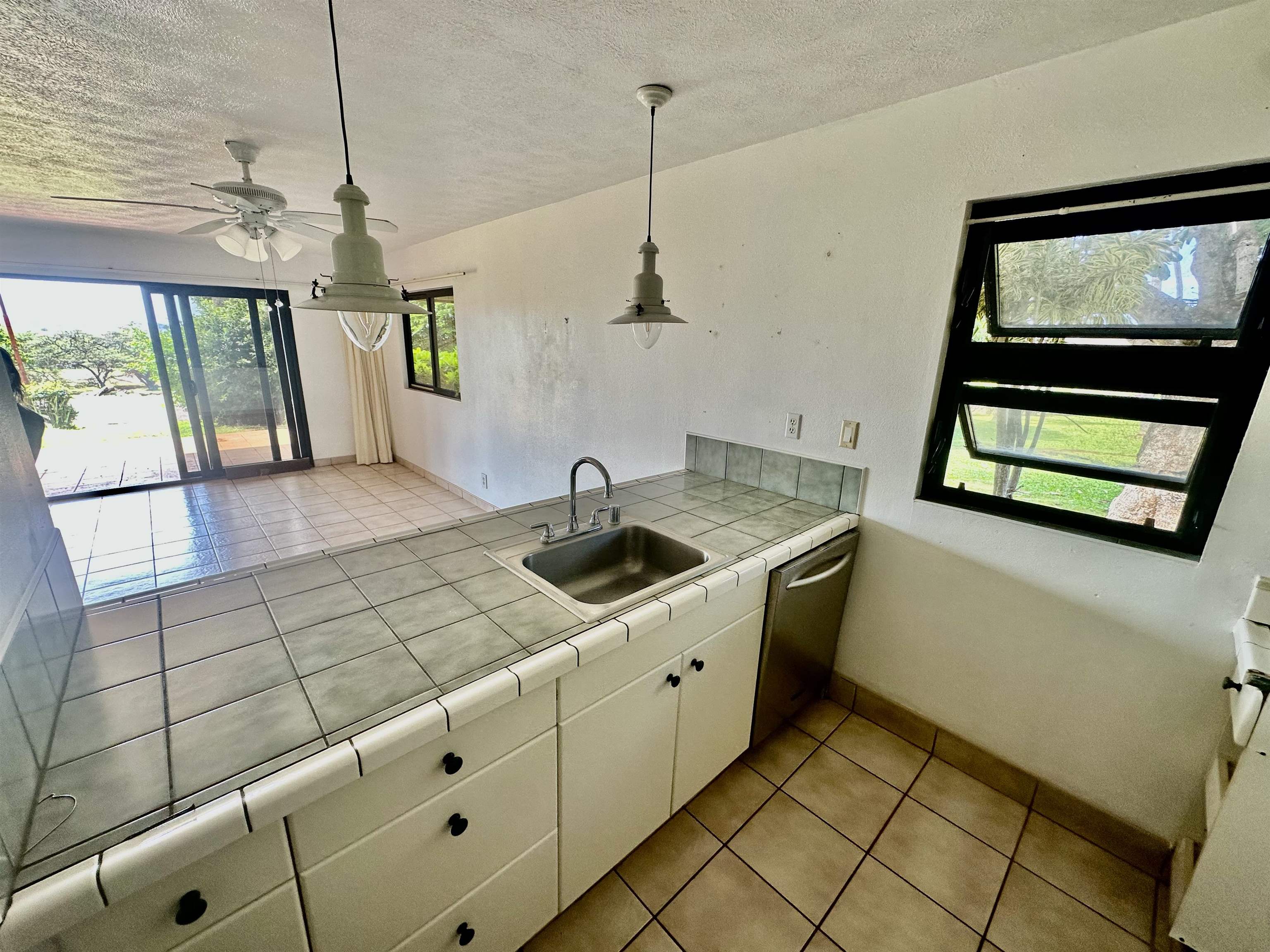 Ke Nani Kai condo # 107, Maunaloa, Hawaii - photo 8 of 30