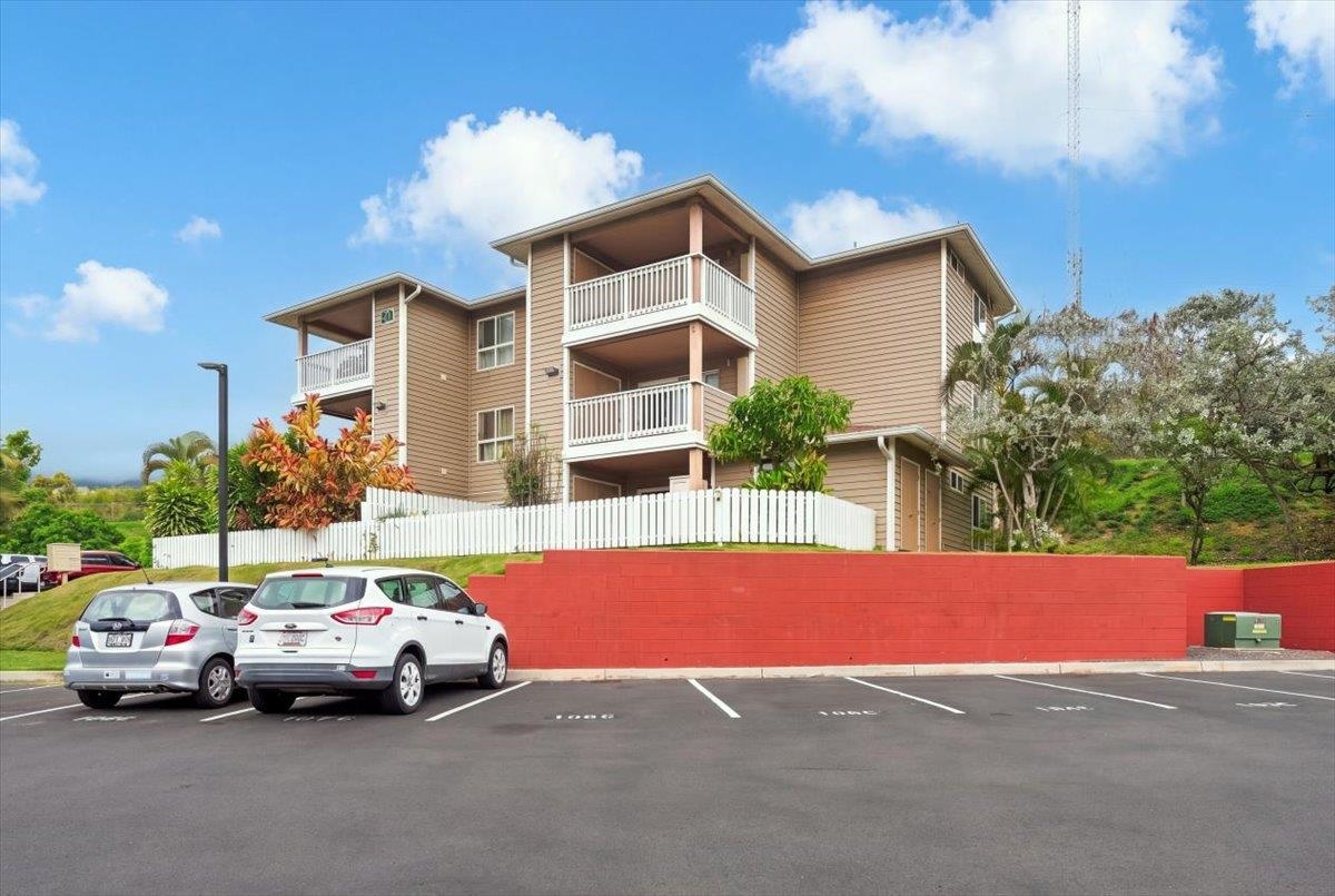 Kahului Ikena condo # 512, Kahului, Hawaii - photo 3 of 27