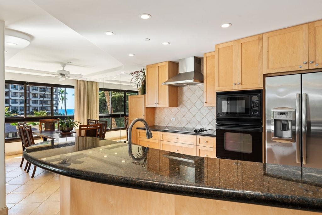 Kaanapali Alii condo # 1-304, Lahaina, Hawaii - photo 12 of 40