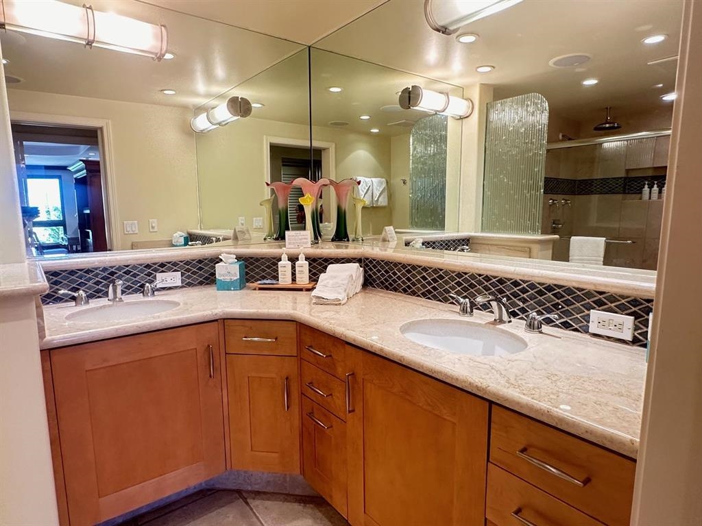 Kaanapali Alii condo # 1-703, Lahaina, Hawaii - photo 18 of 28