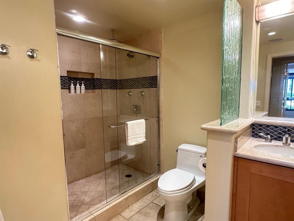 Kaanapali Alii condo # 1-703, Lahaina, Hawaii - photo 19 of 28