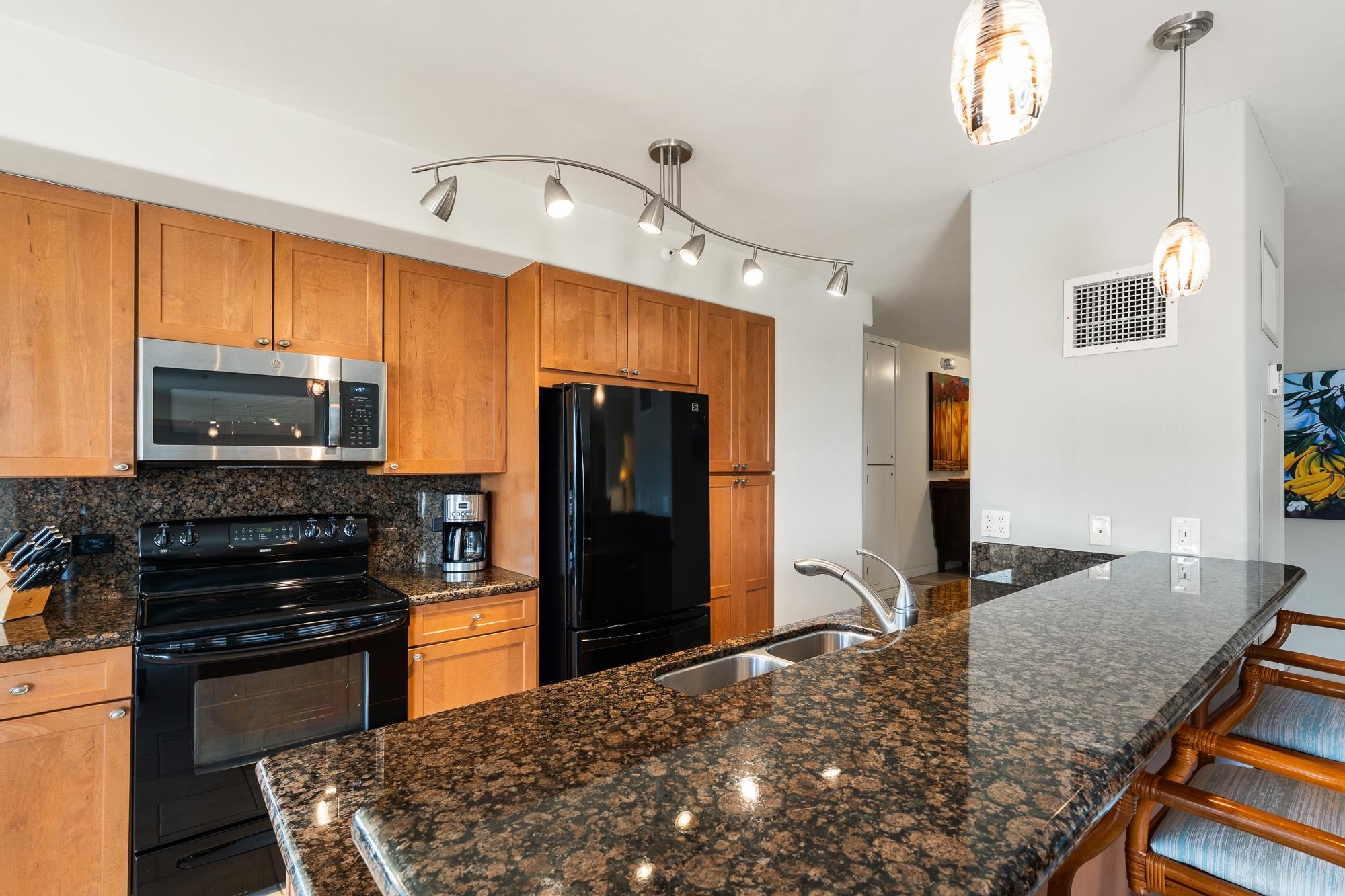 Kaanapali Alii condo # 1-904, Lahaina, Hawaii - photo 15 of 50