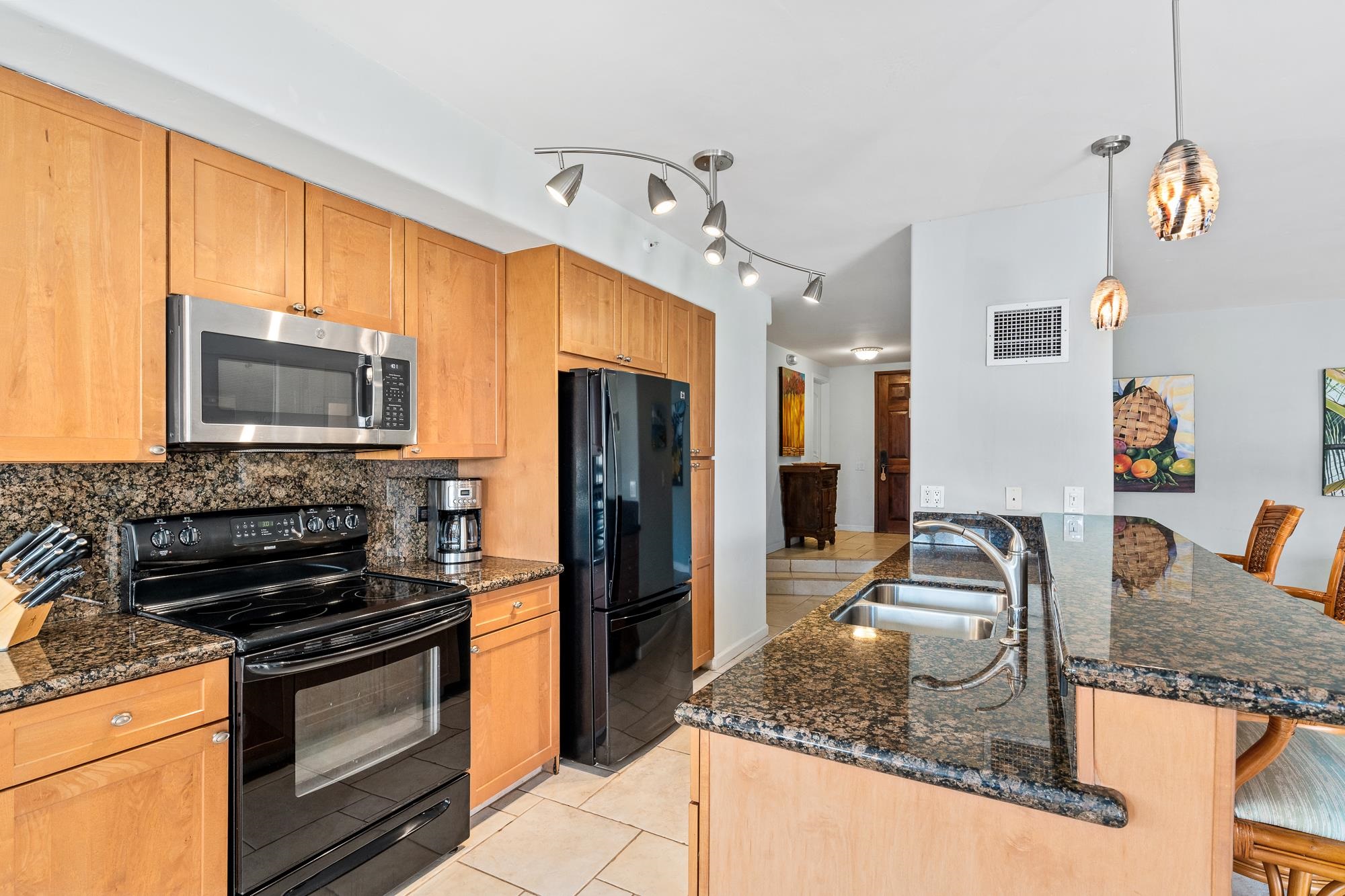 Kaanapali Alii condo # 1-904, Lahaina, Hawaii - photo 23 of 50