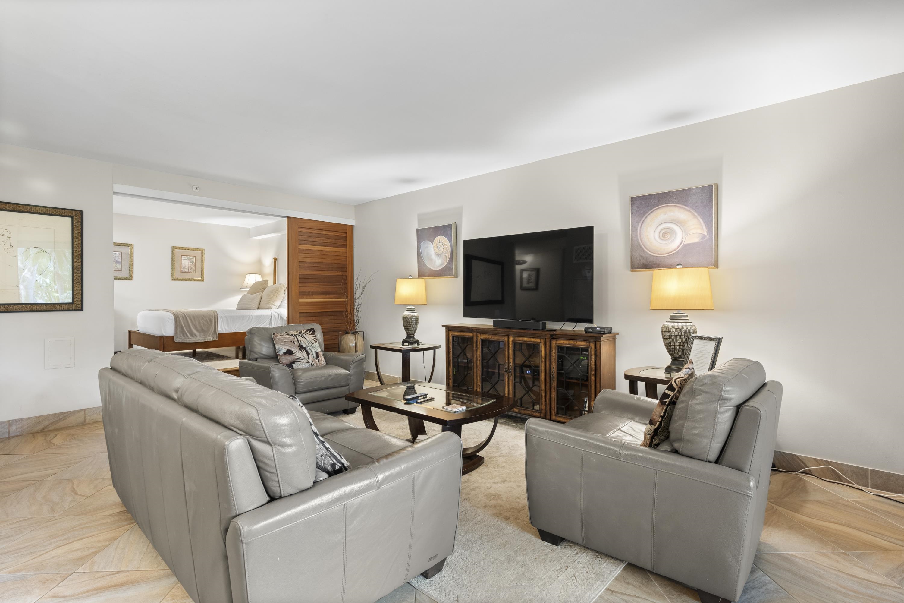 Kaanapali Alii condo # 212, Lahaina, Hawaii - photo 7 of 25